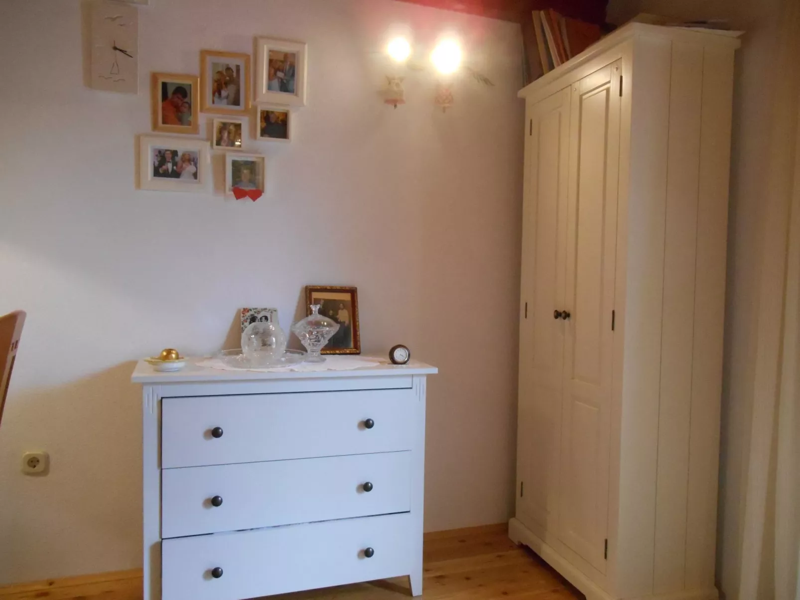 Anwesen mit Blick auf das Wasser-Image-tags.info