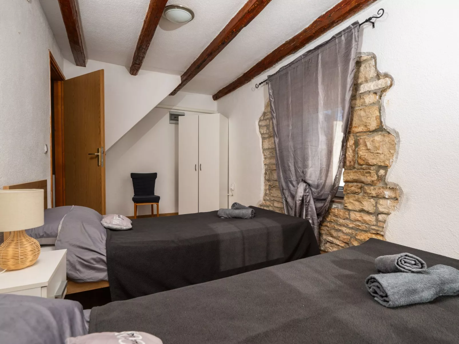 Typisch istrisches Ferienhaus mit Garten-Binnen