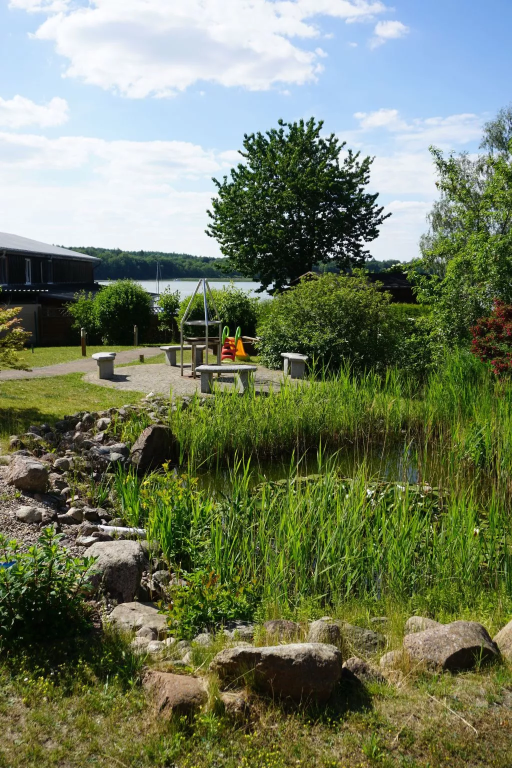 Apartmenthaus am See-Buiten