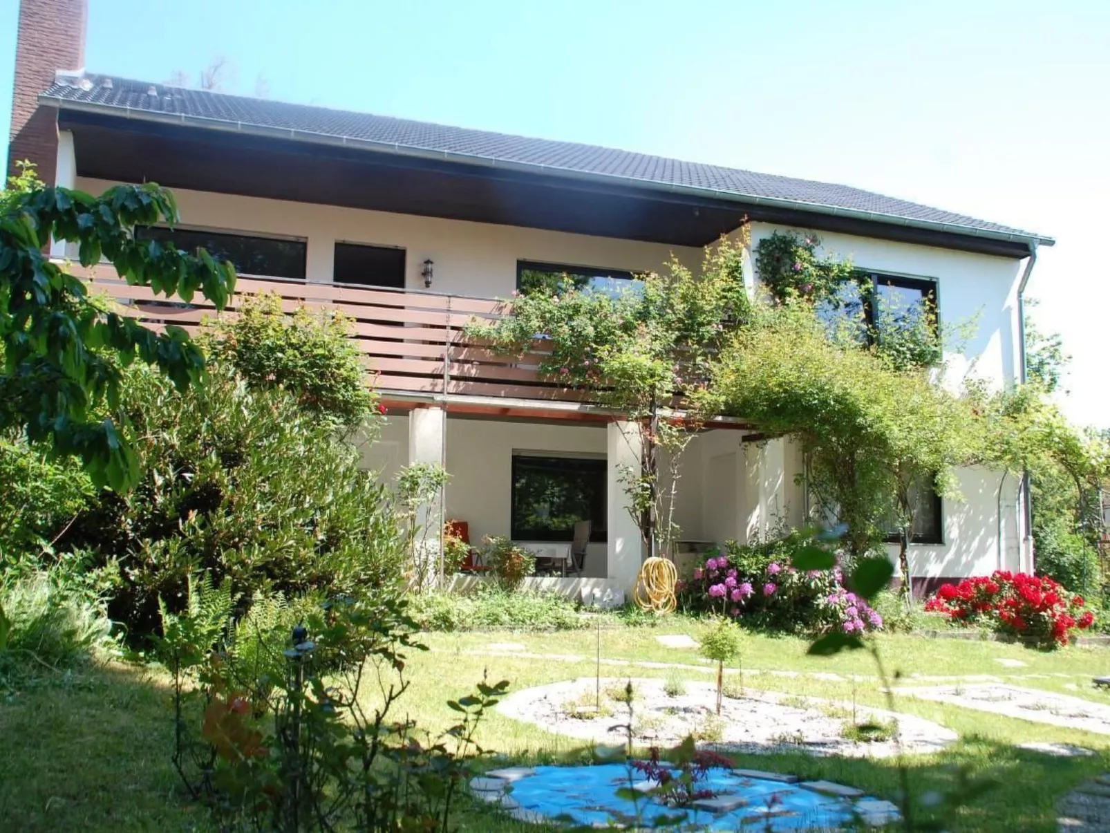 Elisa-Image-tags.info