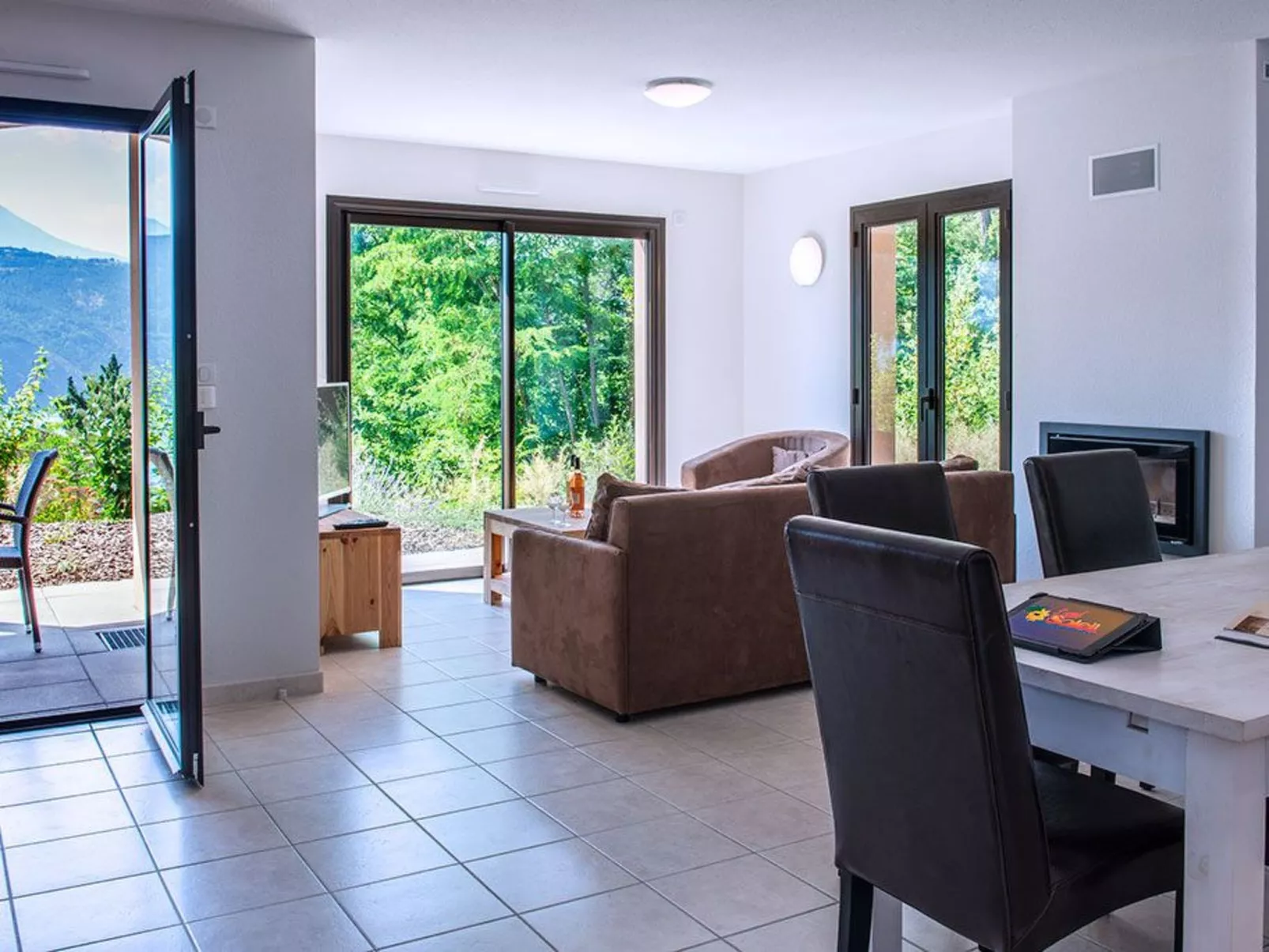 Wohnung mit Blick auf das Wasser-Binnen