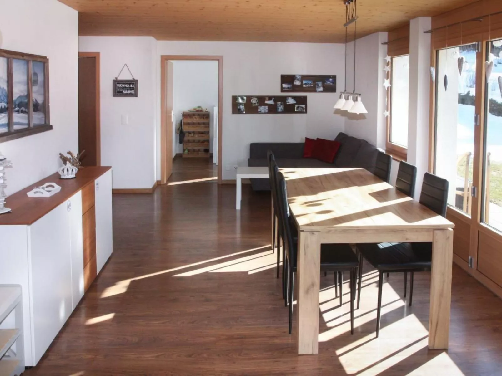 Mit Bergblick-Binnen