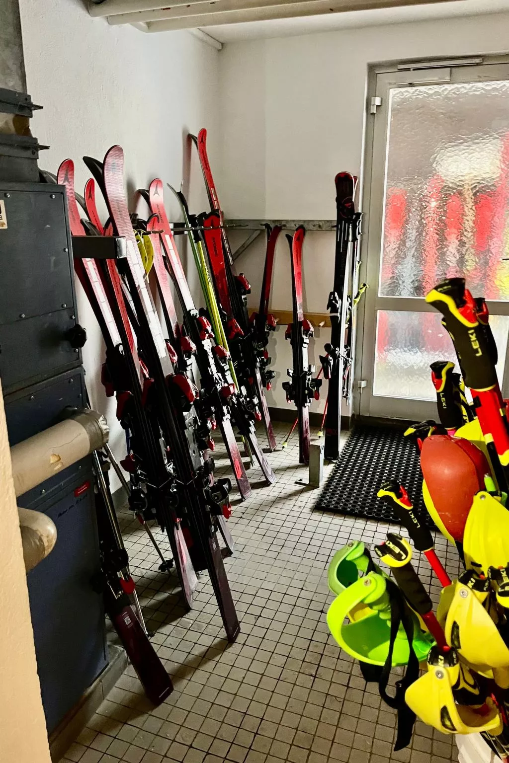 Ski- und Gruppenhaus-Binnen