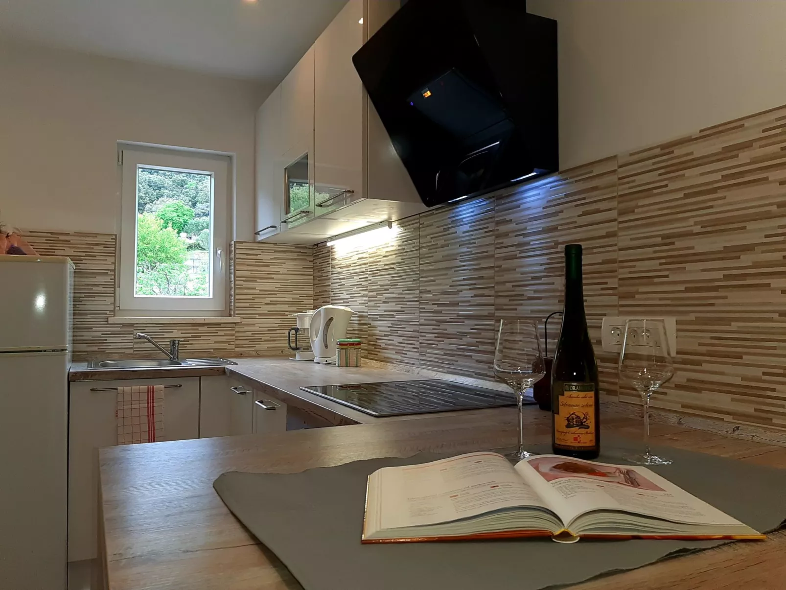 Wohnung Marica mit Balkon und herrlichem Meerblick-Binnen