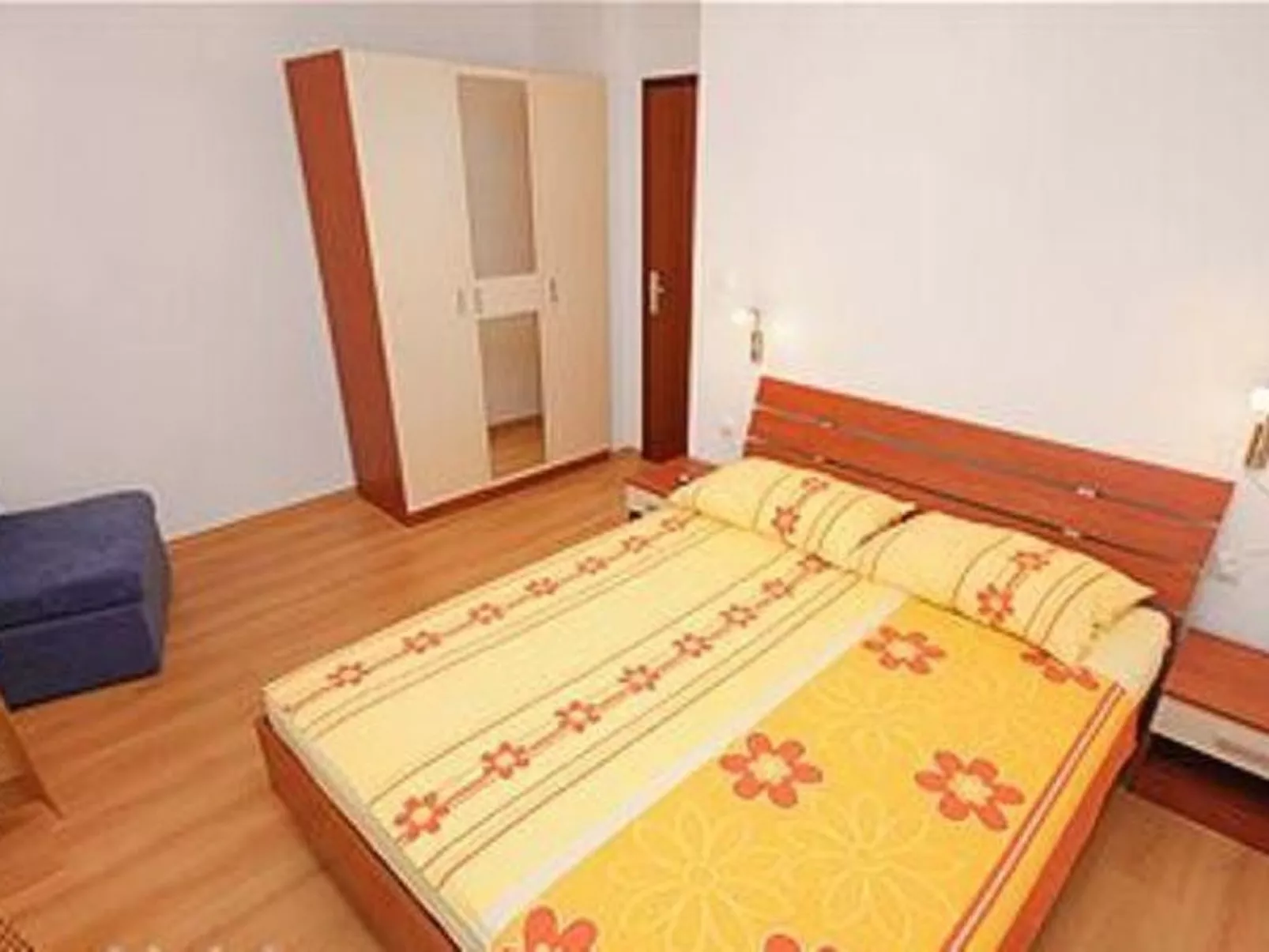 Kleines Apartment Emil Vanily-Image-tags.info