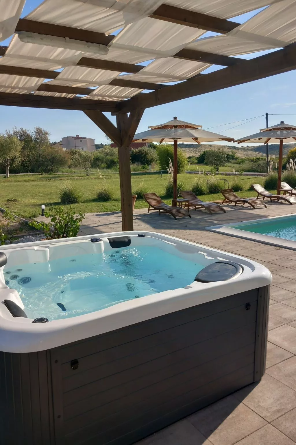 Wohnung mit Whirlpool-Binnen