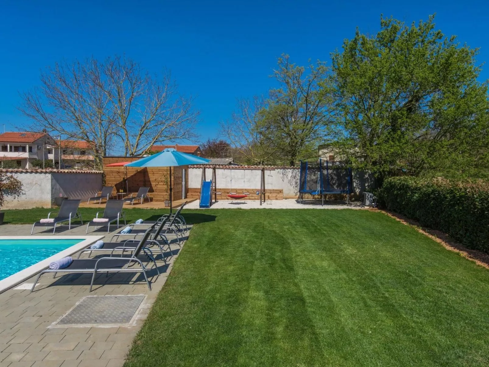 Ferienvilla "Villa Perhat" mit eigenem Pool-Buiten