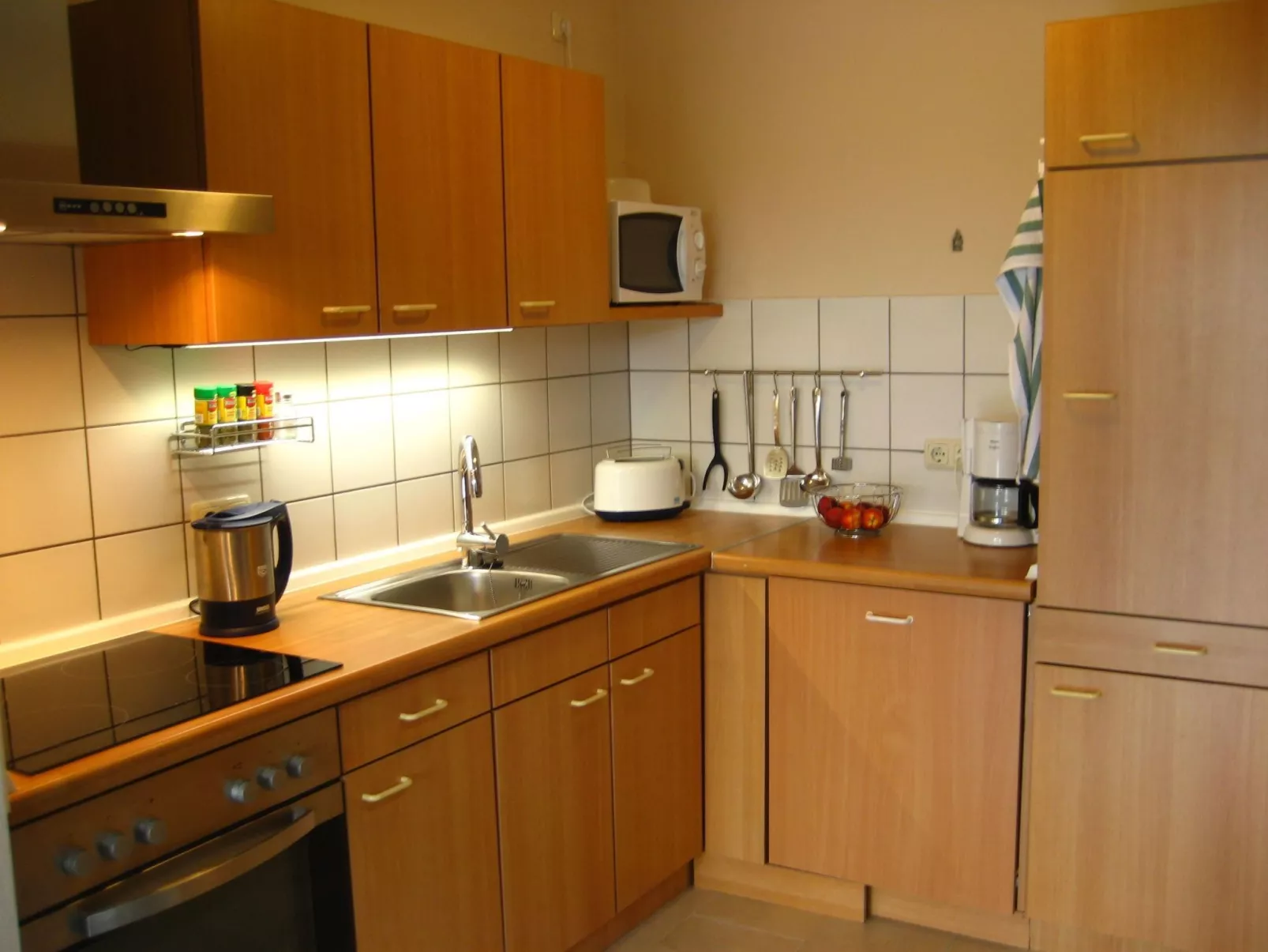 Emilia 53-Image-tags.info