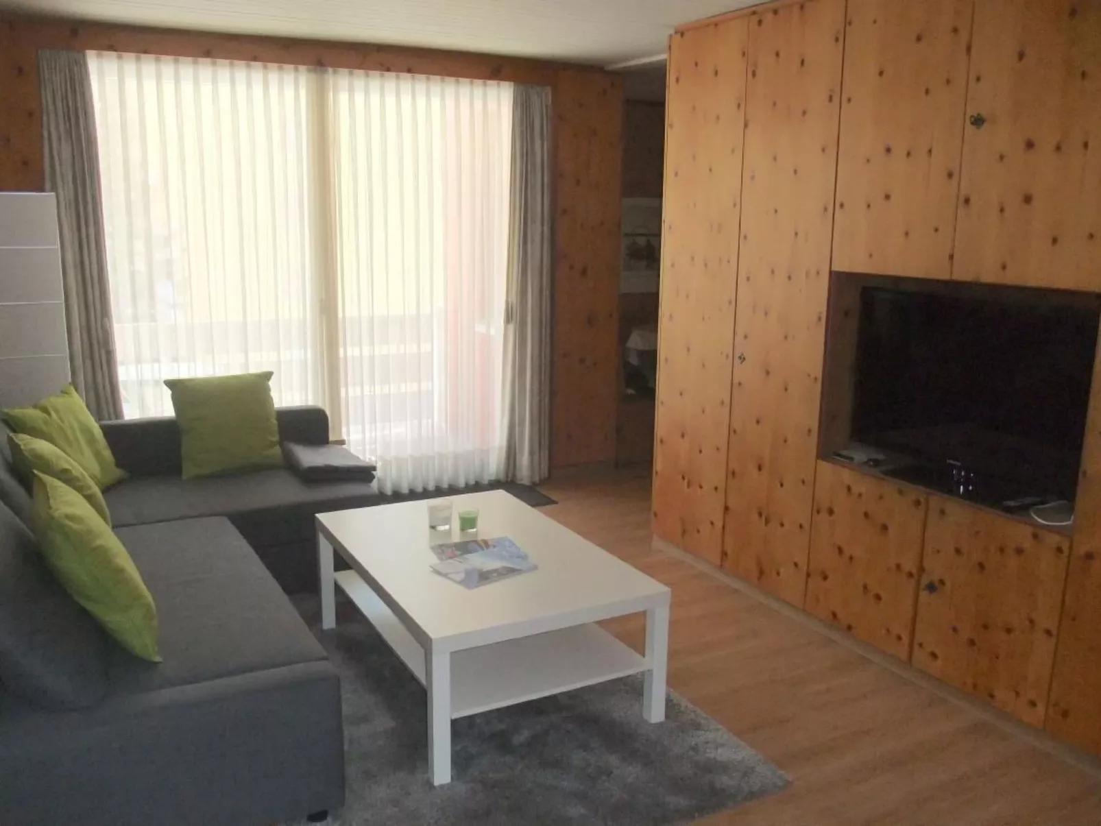 Skyline 214-Image-tags.info