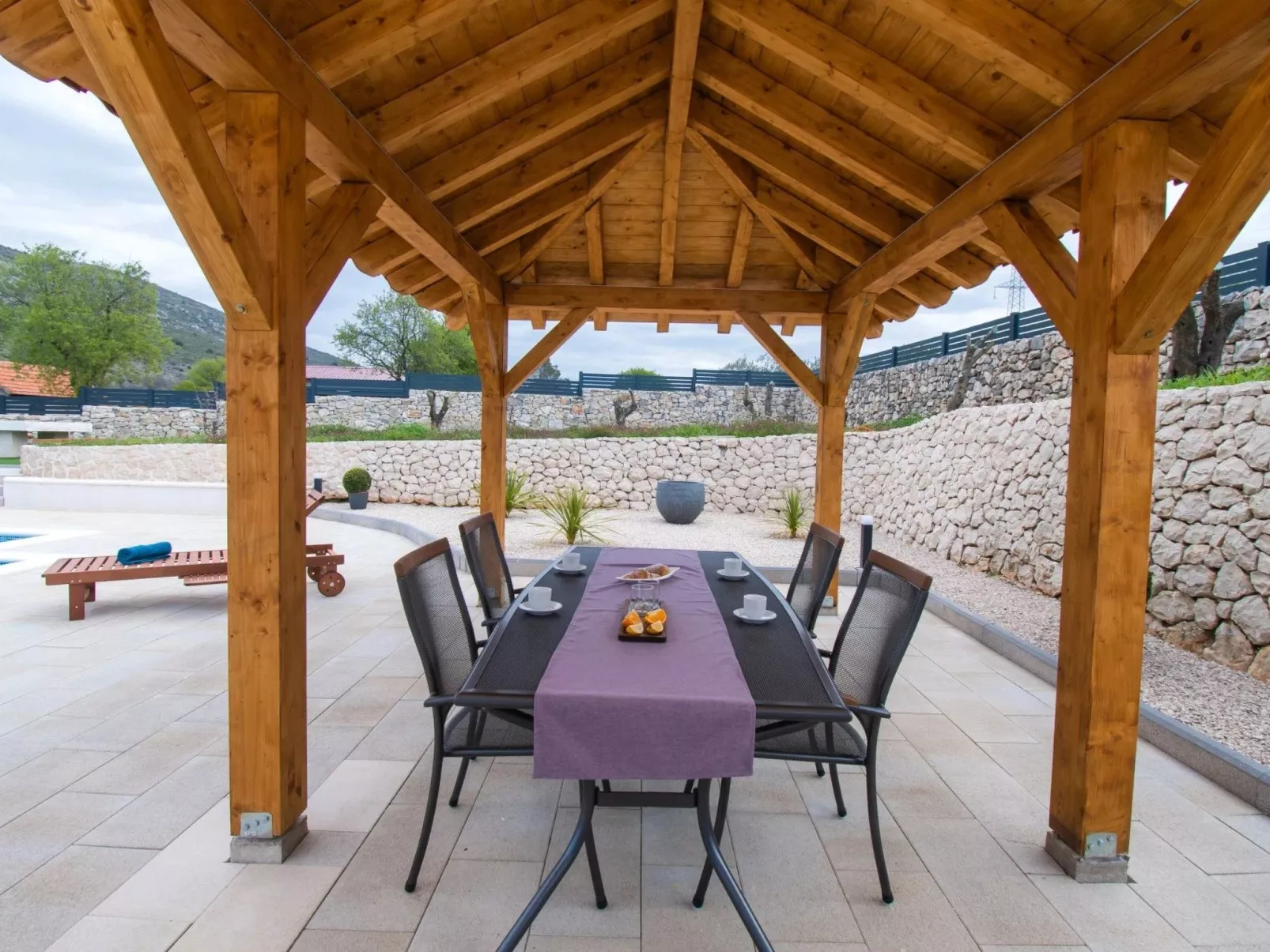 Villa Natura Piedra bei Sibenik-Binnen