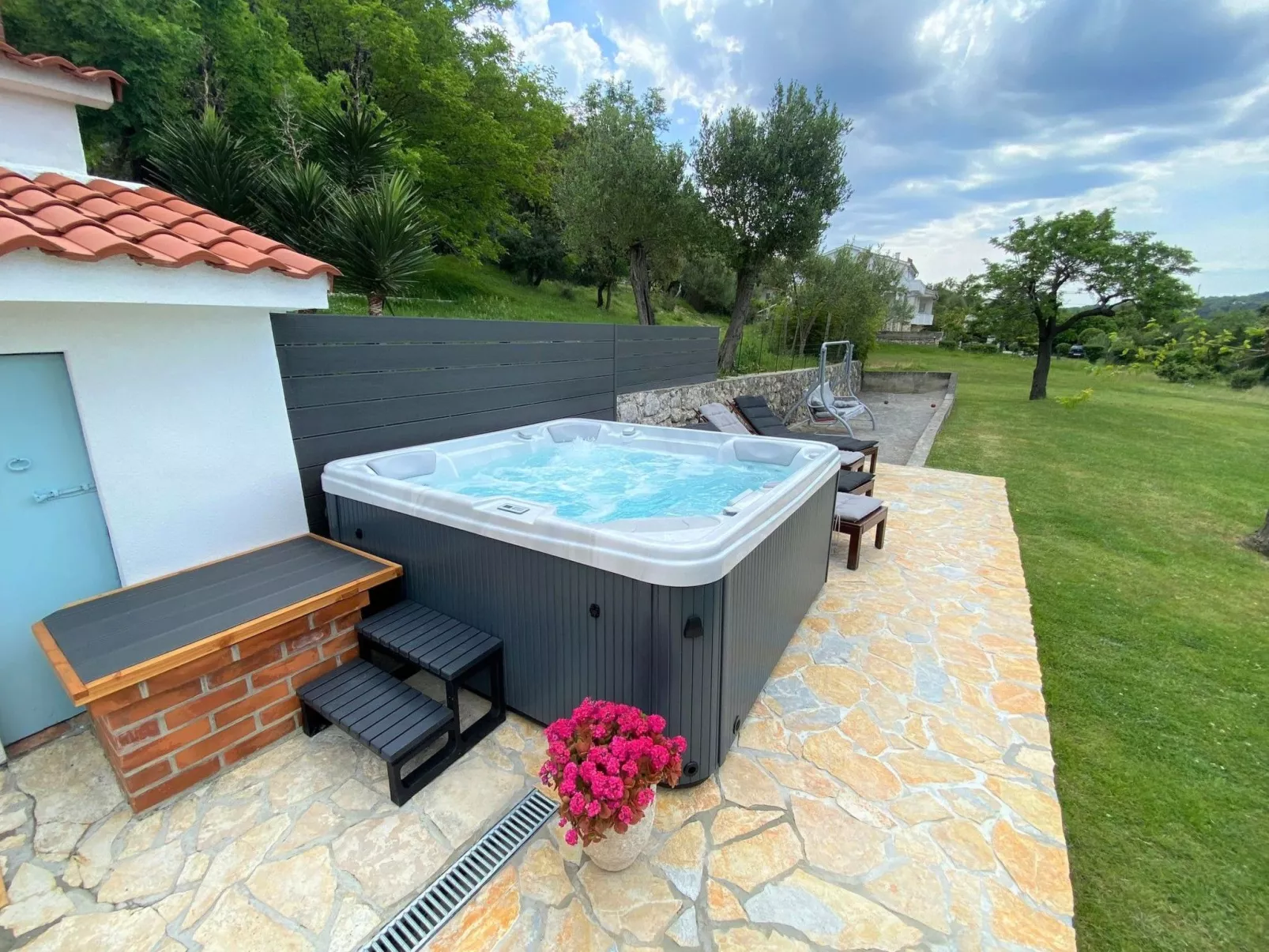 Tolles Ferienhaus in Supetarska Draga mit Garten-Binnen