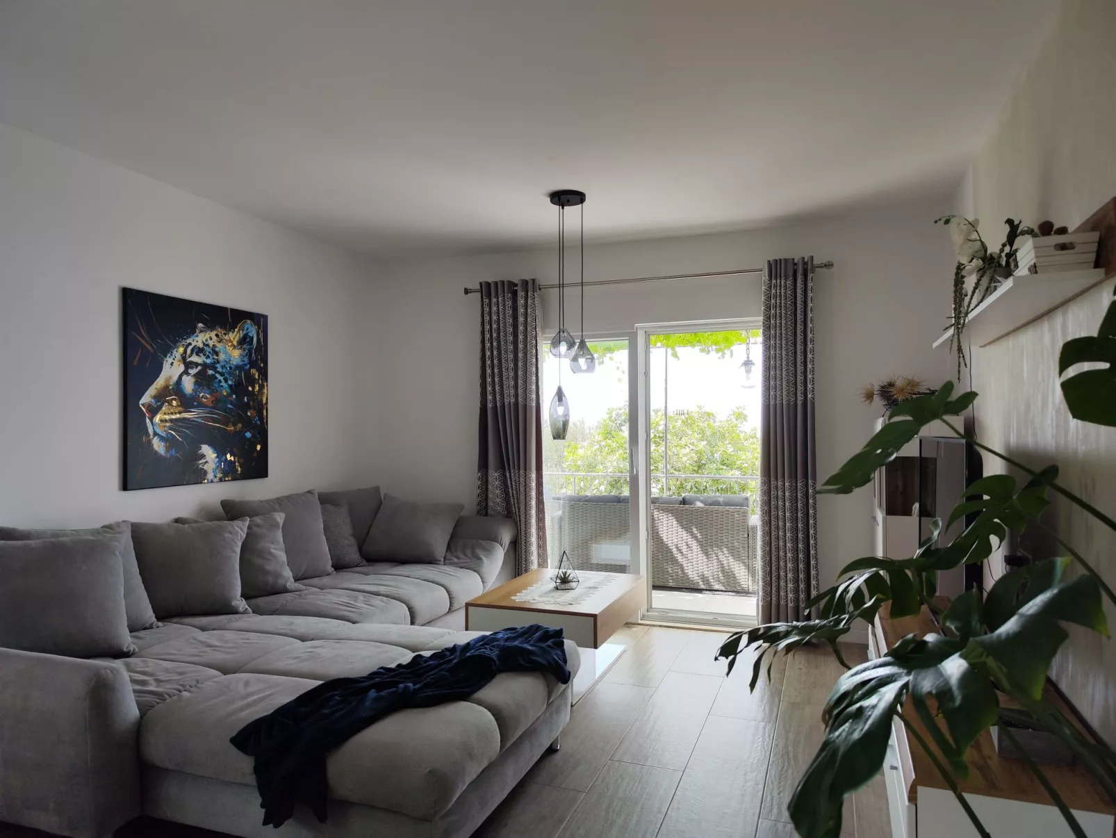 Mit Blick auf das Wasser-Binnen