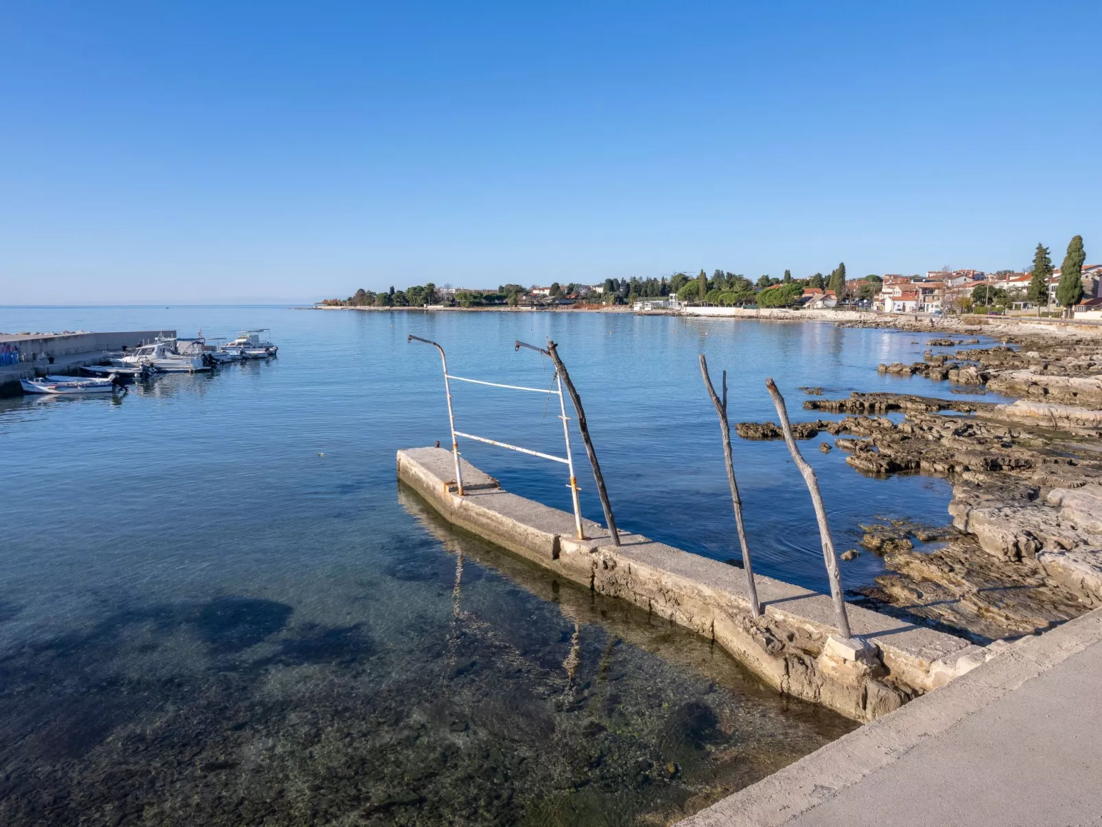 App für bis zu 6 Personen.-Buiten