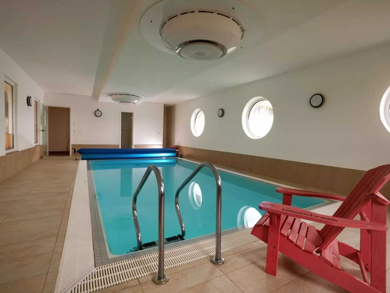 Ferienvilla in Hohenkirchen mit Privatem Pool Birdieweg 11a-Binnen