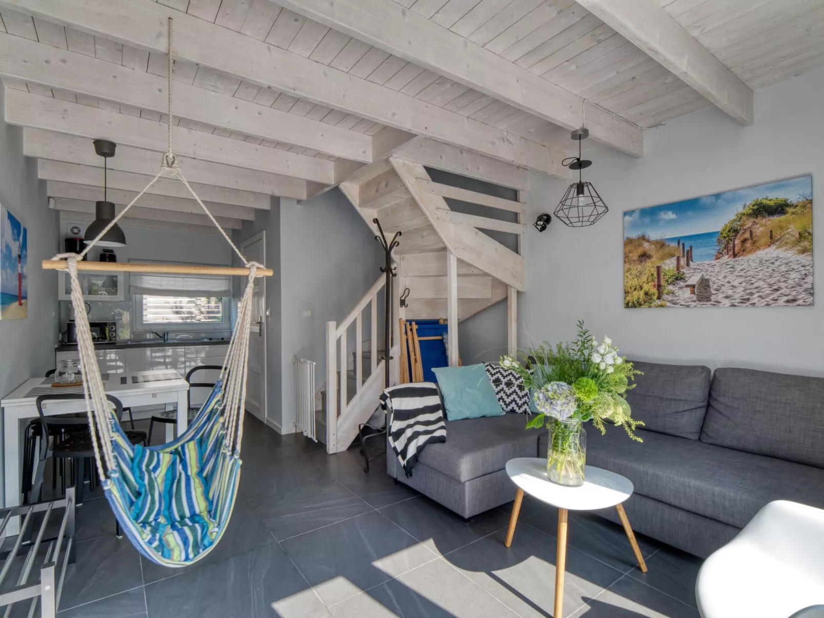 Mit privater Terrasse-Binnen