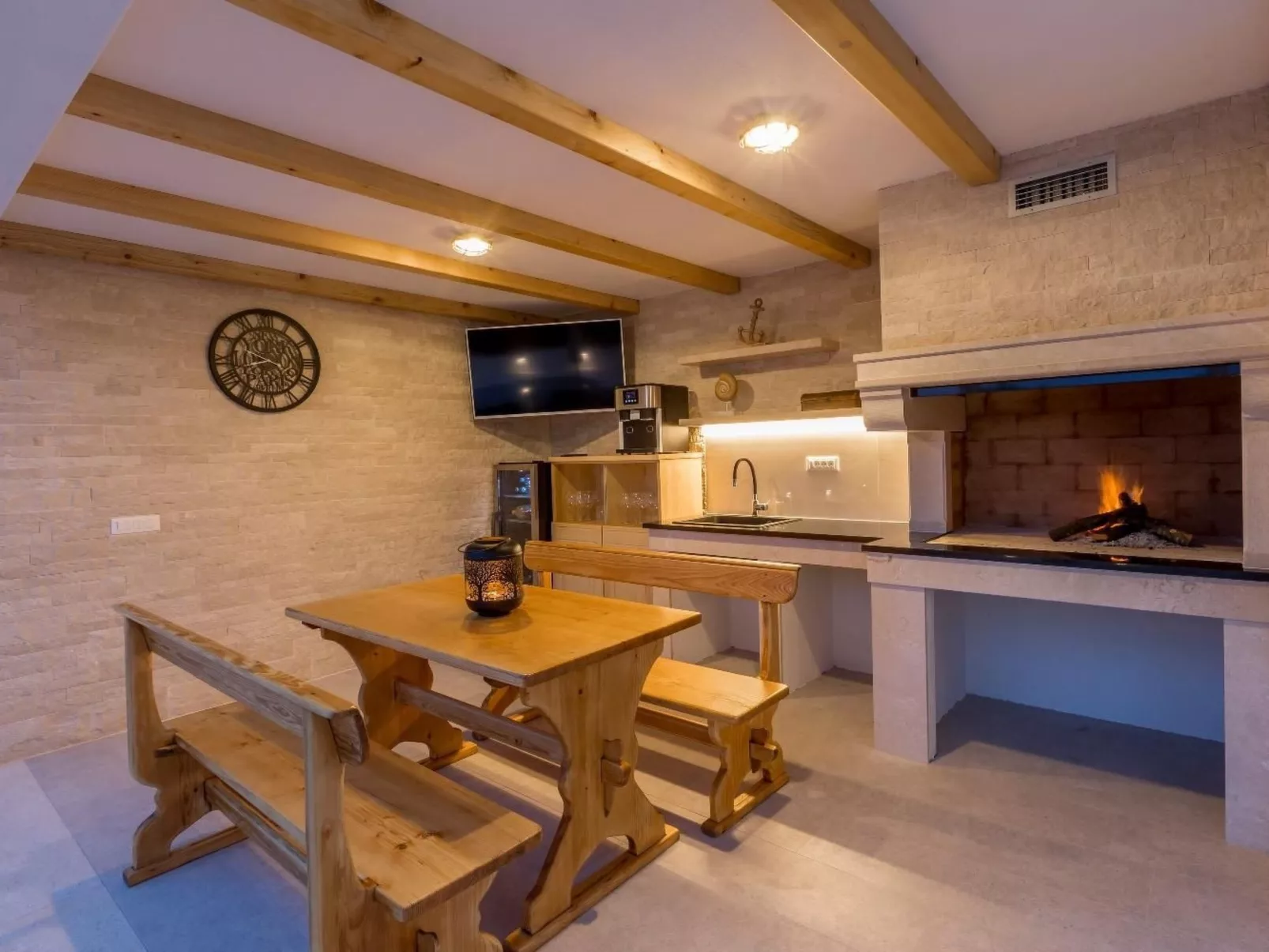 Villa Diana, modern gestaltet, in Dograde-Binnen