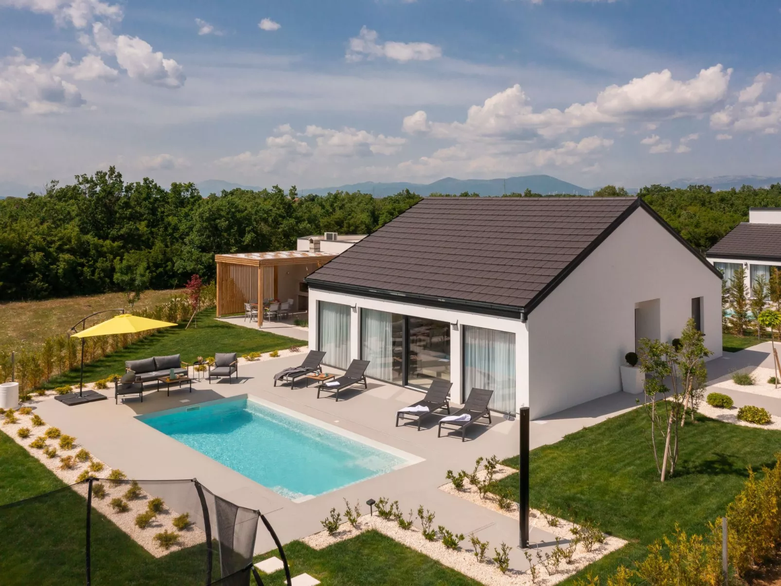 Villa Le in Oklaj-Image-tags.info