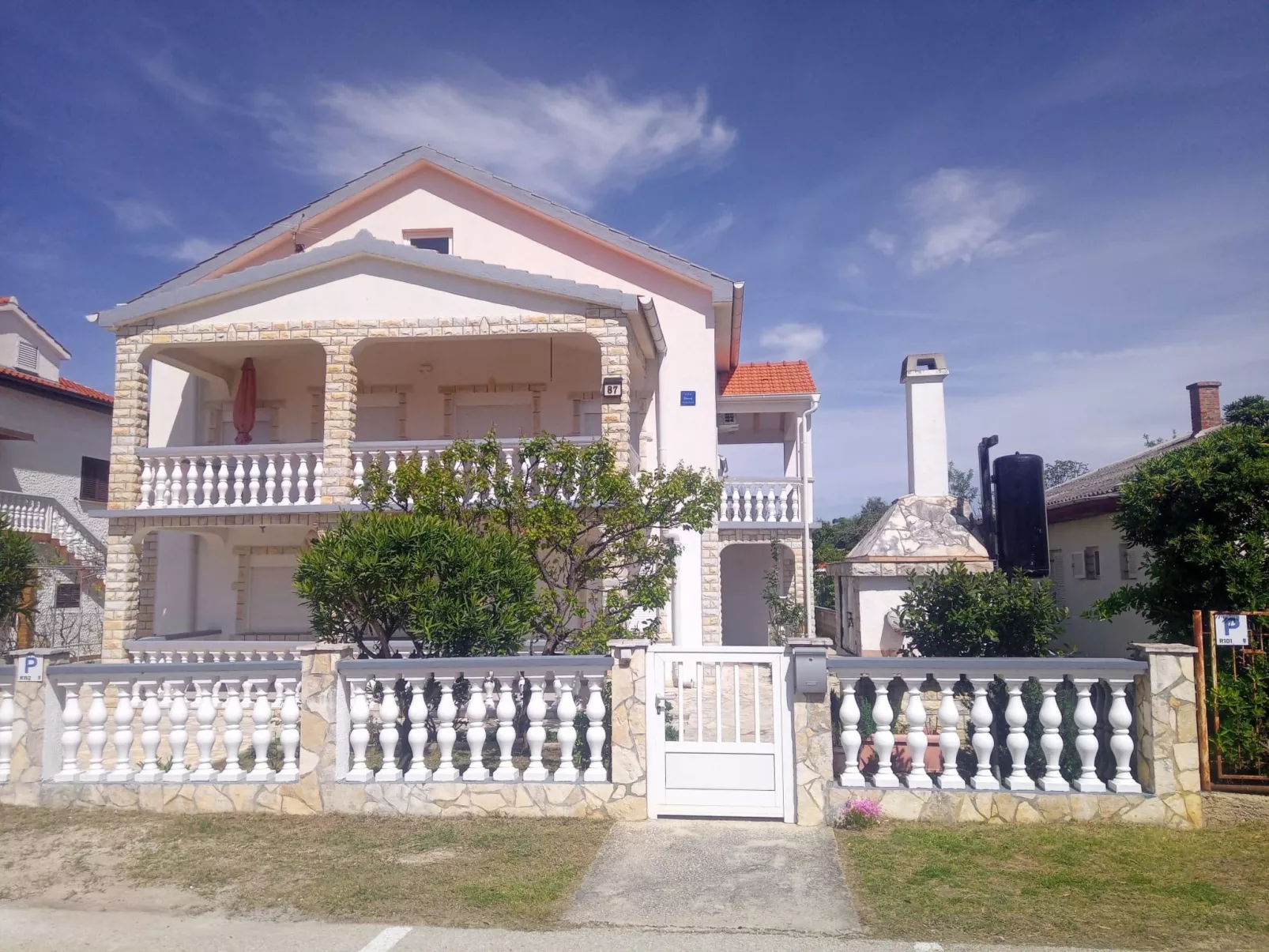 Wohnungen Nada in Sabunike - von TA Leut Agency-Buiten