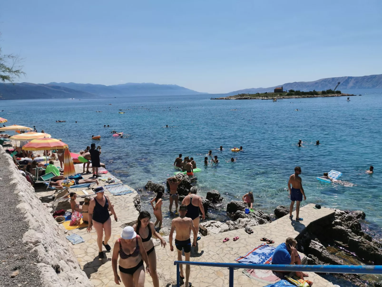 "Ana" mit Blick auf das Wasser-Buiten