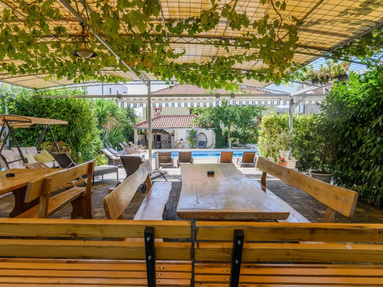 Wohnung mit Whirlpool-Buiten