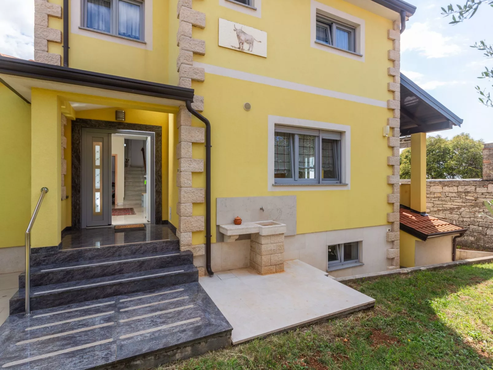 Ferienvilla 'Villa Sandra'-Image-tags.info