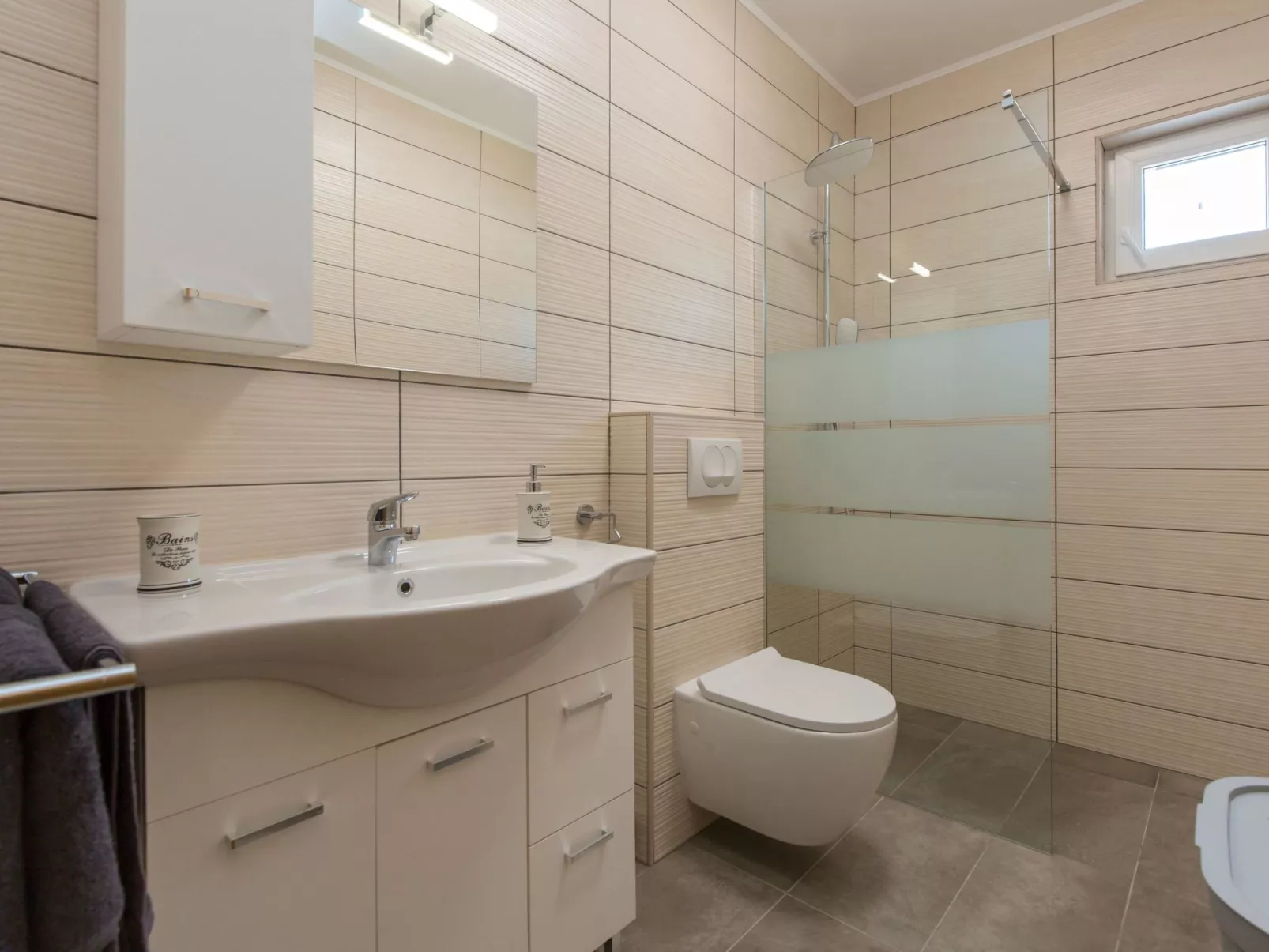 Ferienvilla 'Villa Xenia-Binnen