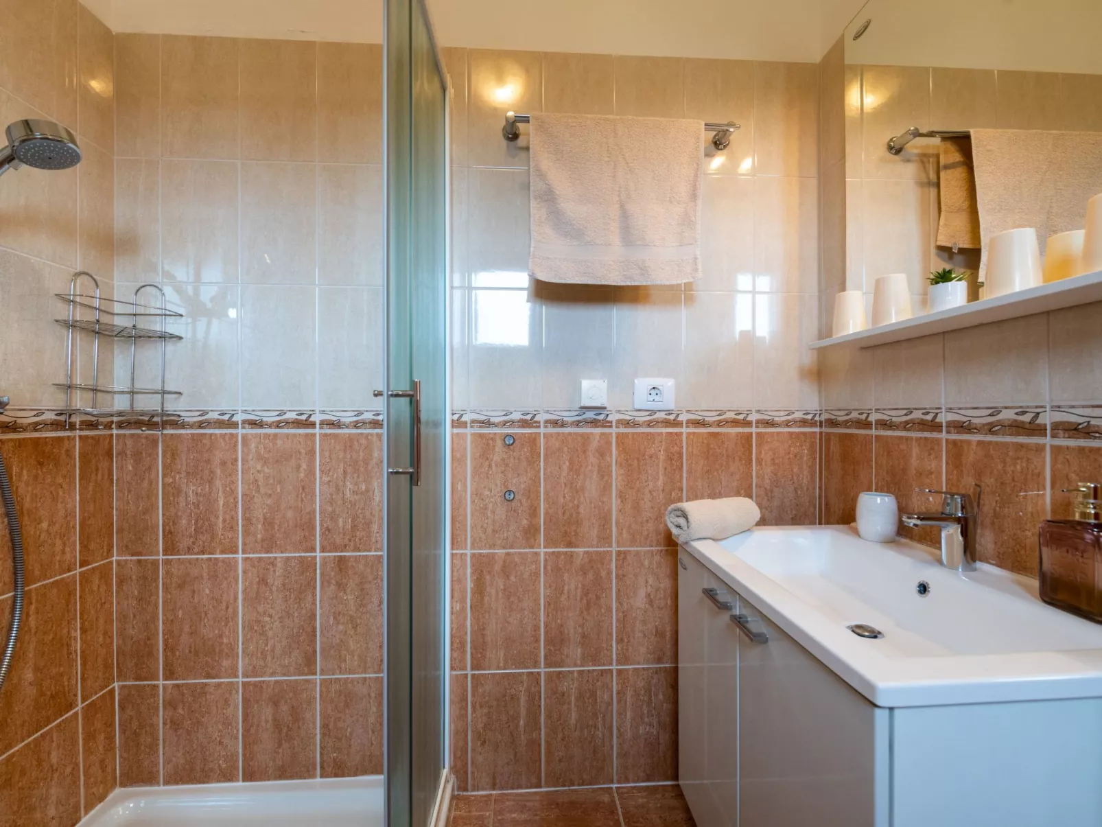 Villa mit privatem Pool und großem Garten-Image-tags.info