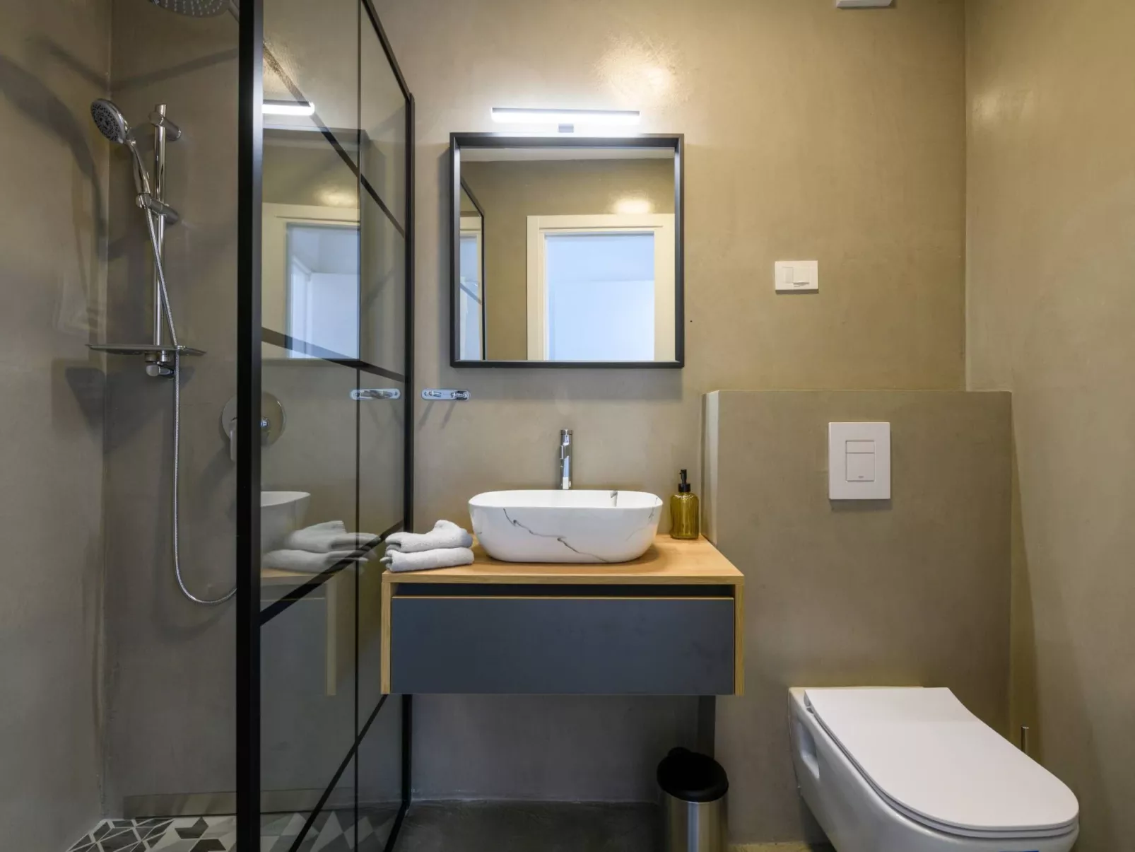 In Vintijan mit Privatem Pool-Binnen