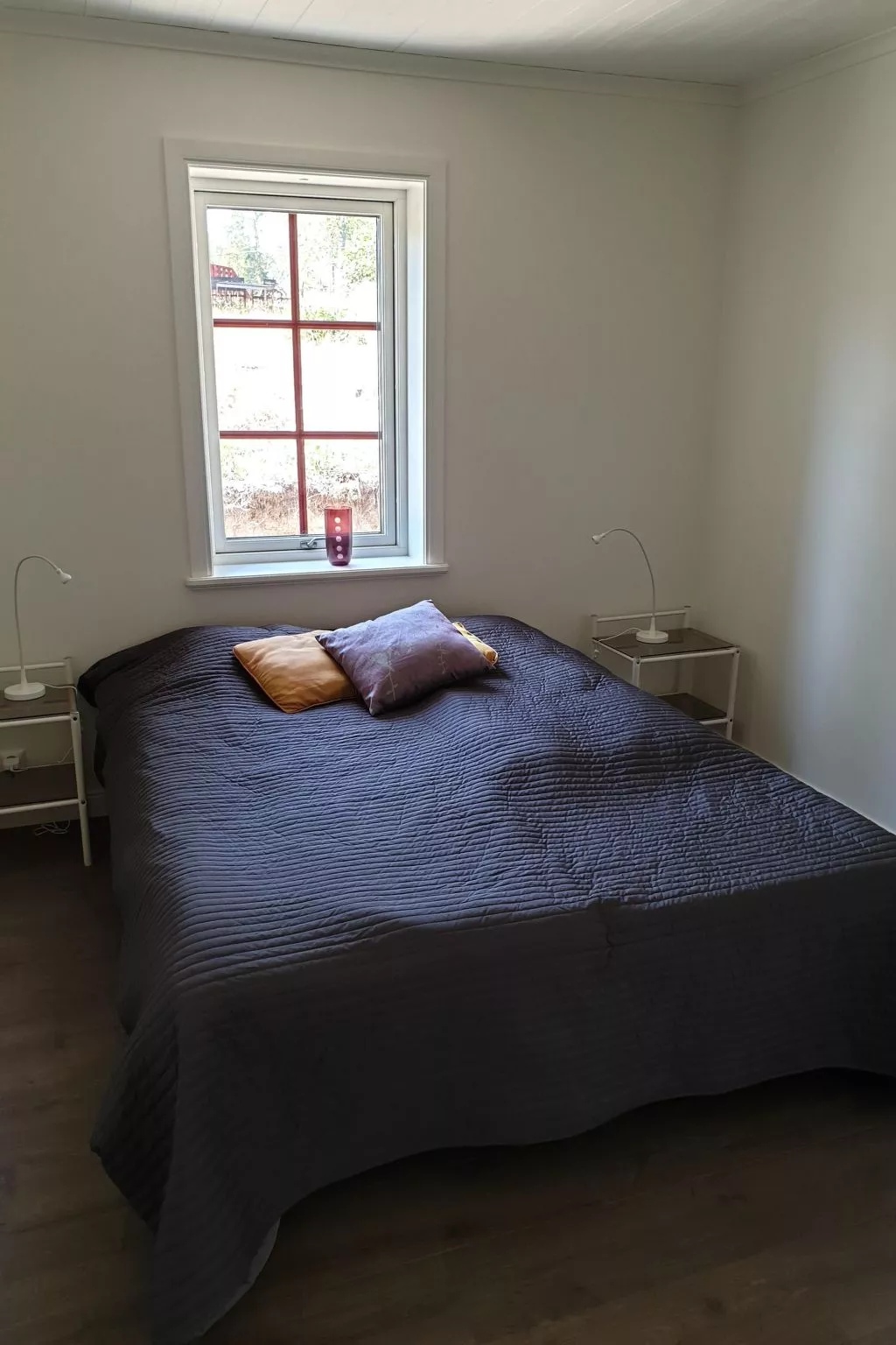 Schönes Ferienhaus am See Runn-Binnen