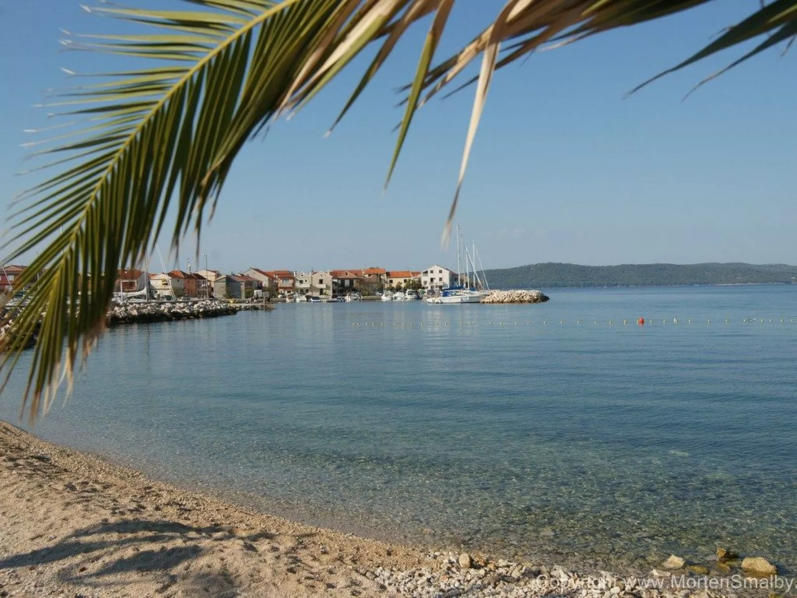 Wohnung mit Blick auf das Wasser-Image-tags.info