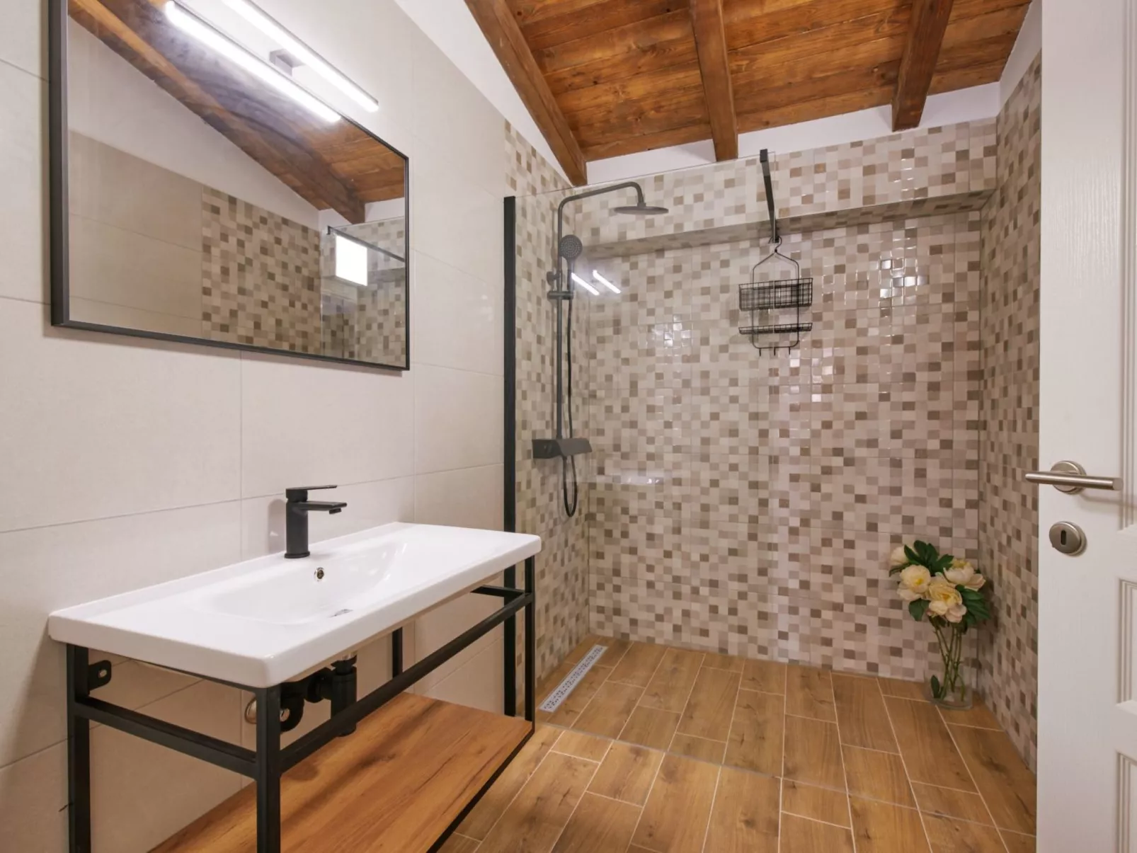 Wunderschöne Villa mit privatem Fitnessstudio und Pool - TA Leut-Binnen