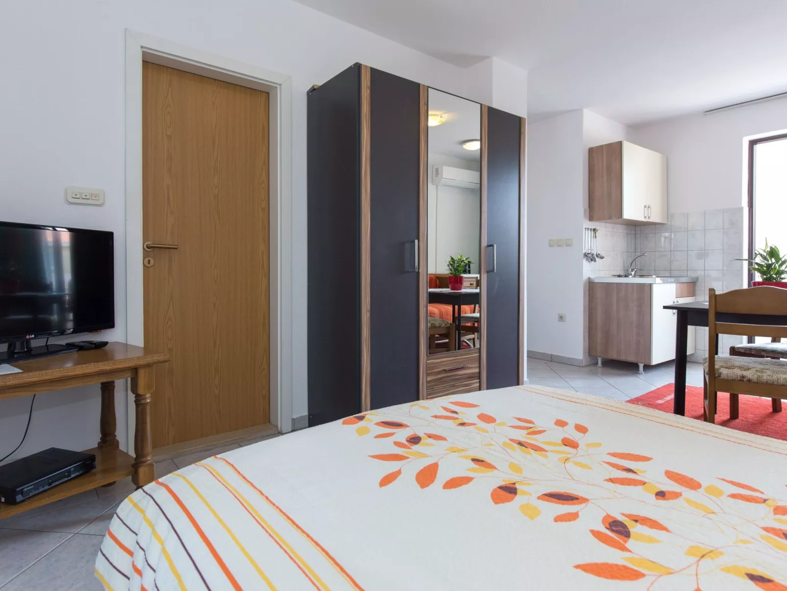 Apartmenthaus „Sean“ mit Parkplatz, Olivenhain-Binnen