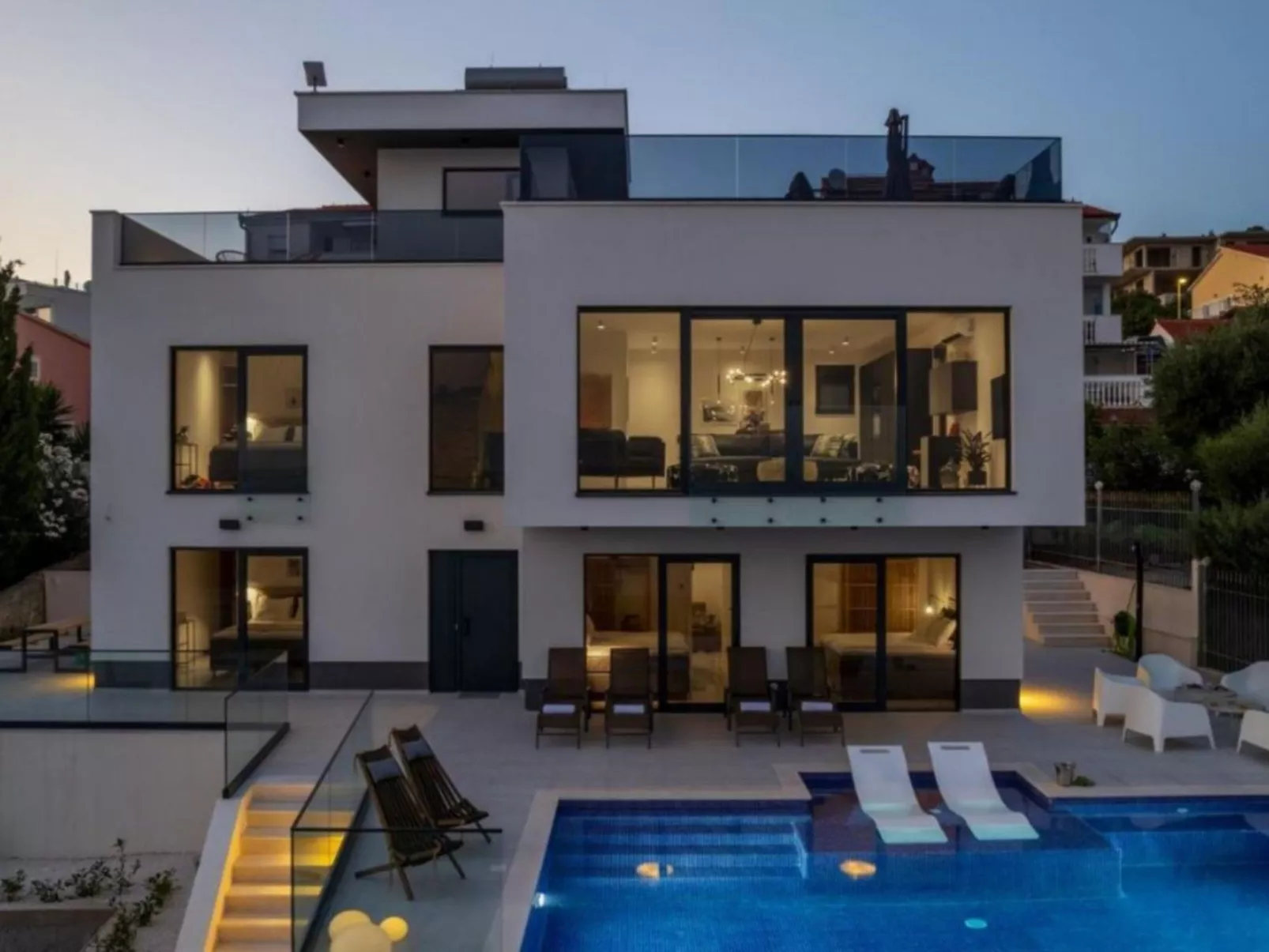 Villa Julian mit beheiztem Pool-Binnen