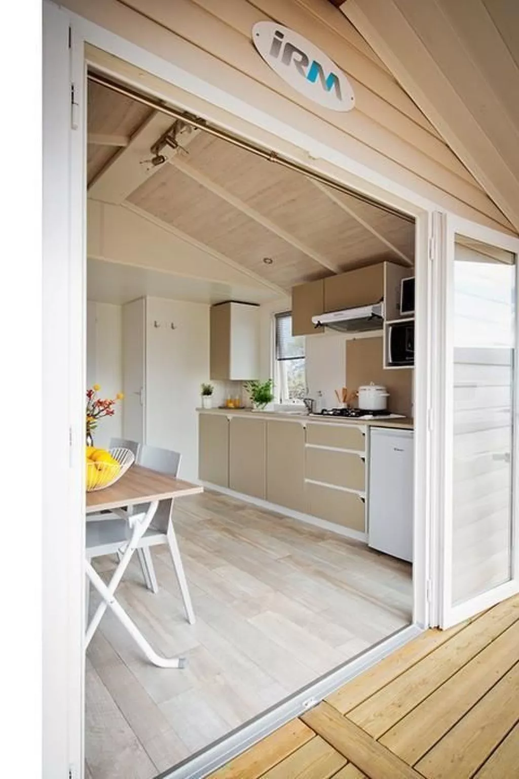 In Hohenlychen mit Grill, Loggia 4-Binnen