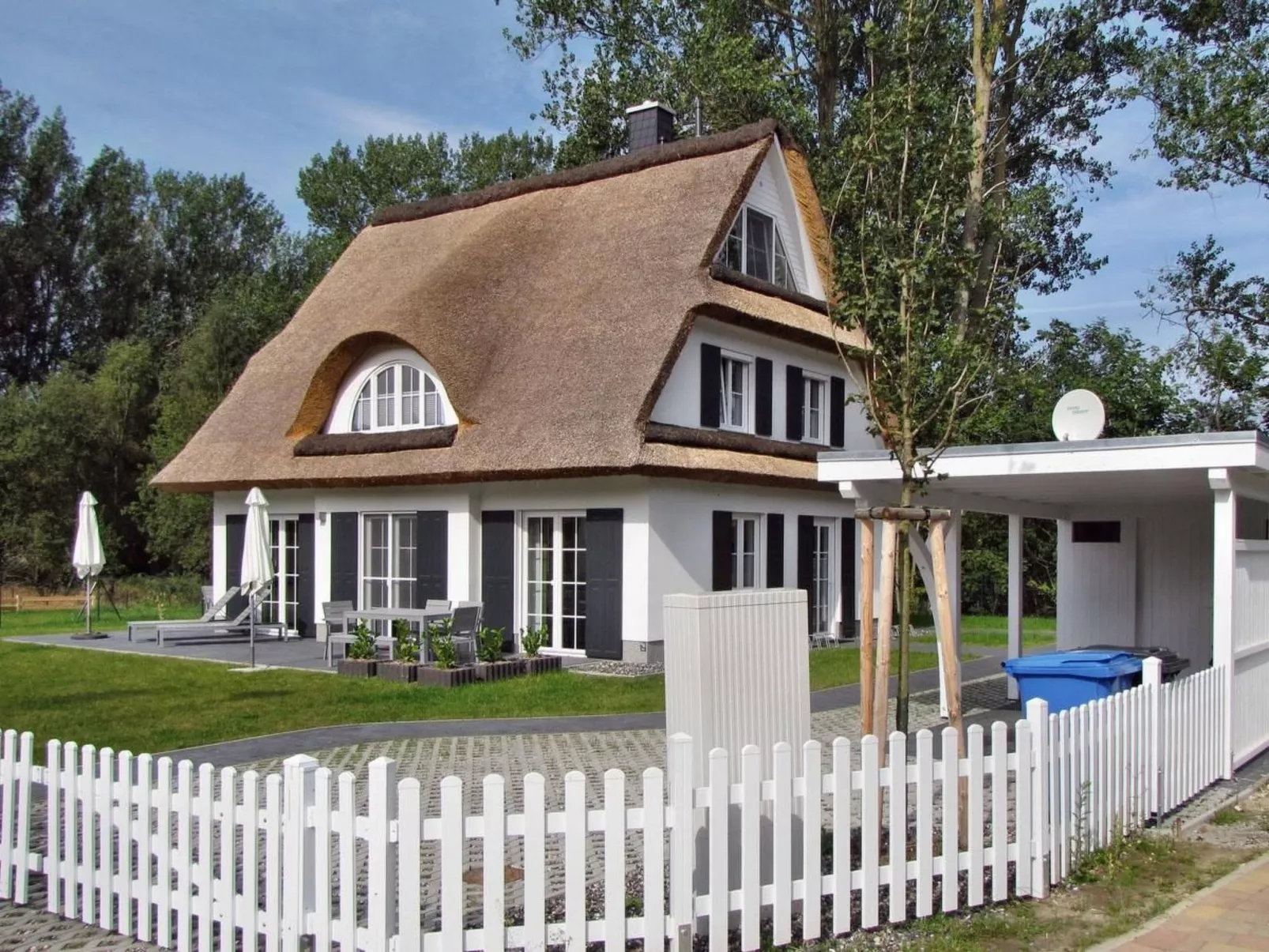 Mit Garten und Sauna-Image-tags.info