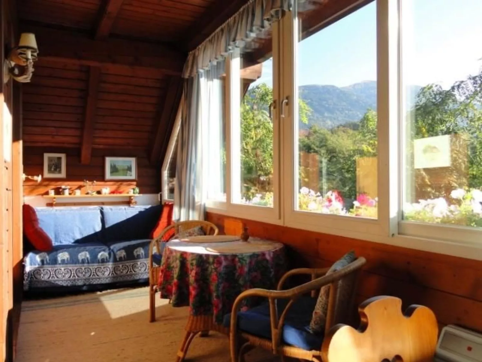 Nette Wohnung in Seeboden mit Großem Garten - Binnen