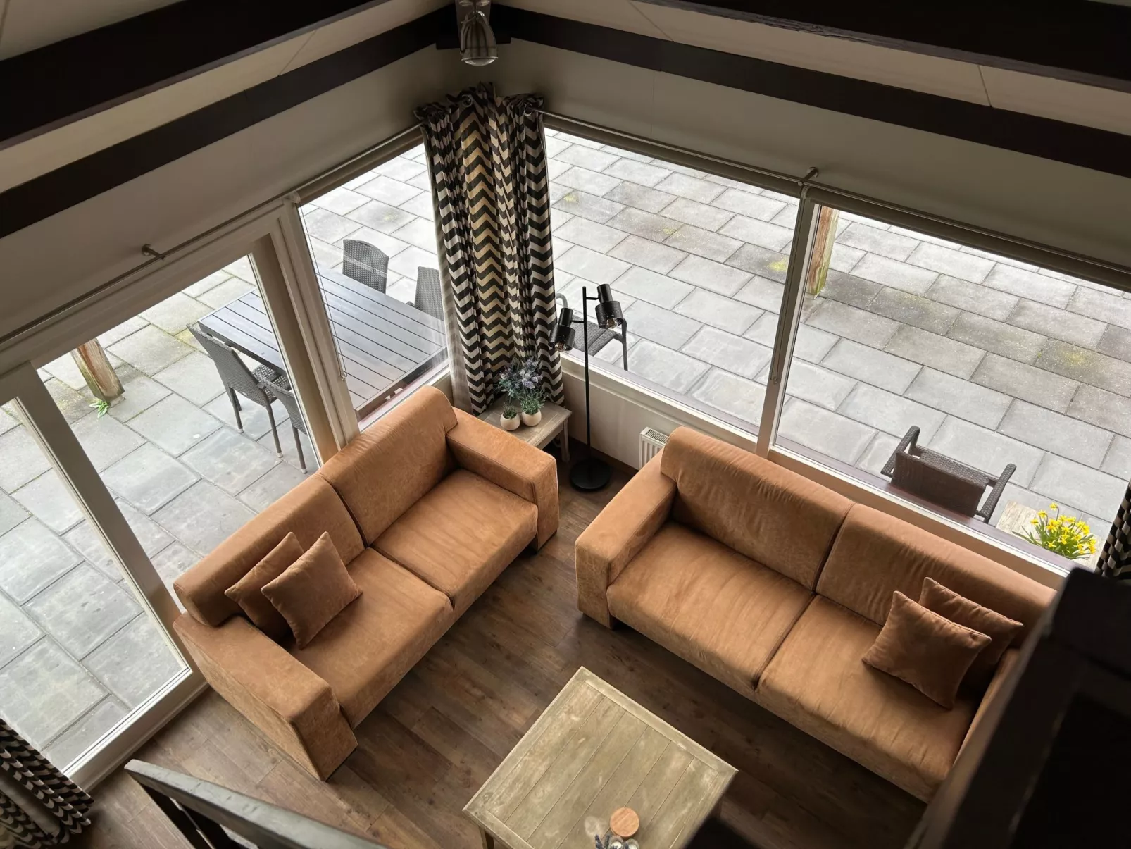 Gemütliche Hütte-Binnen