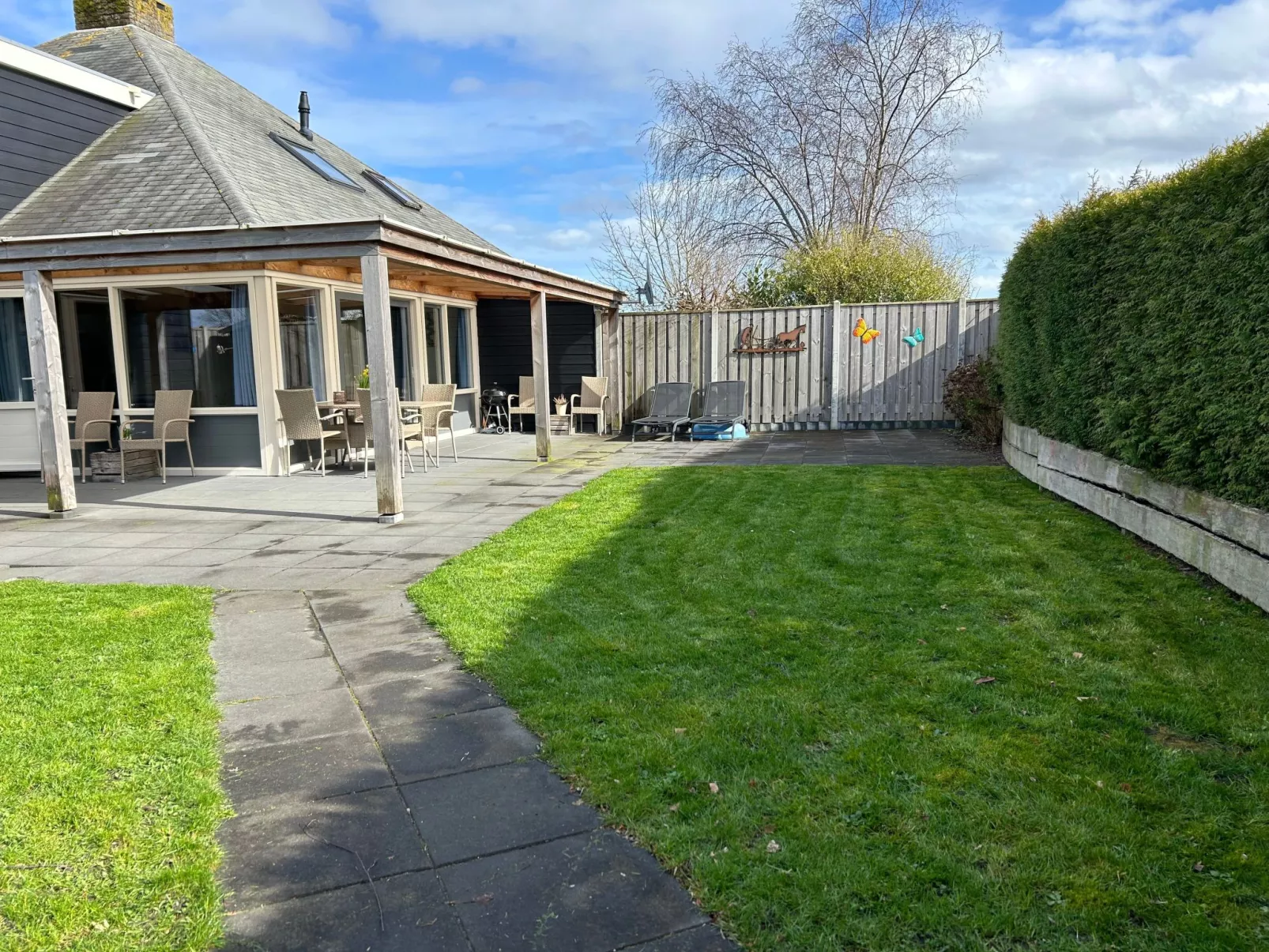 In einem familienfreundlichen Ferienpark-Buiten