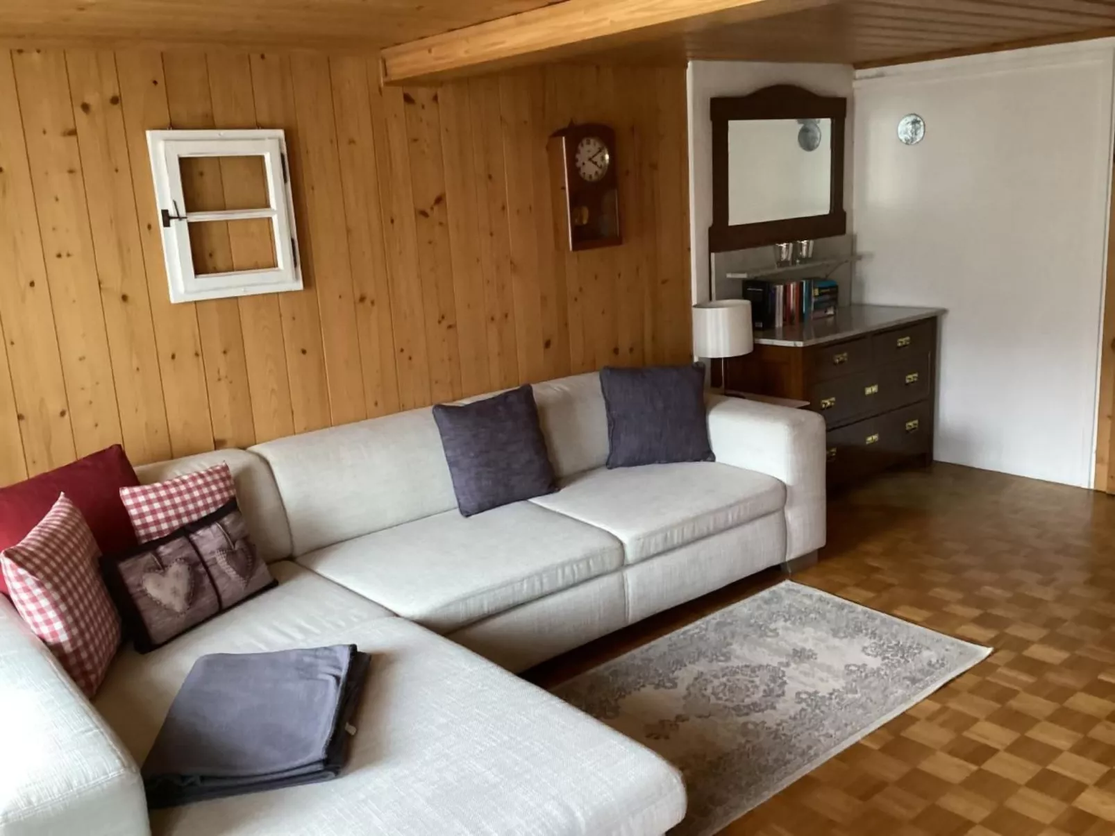 Mannried 2 1/2-Zimmerwohnung "Rustikal"-Binnen