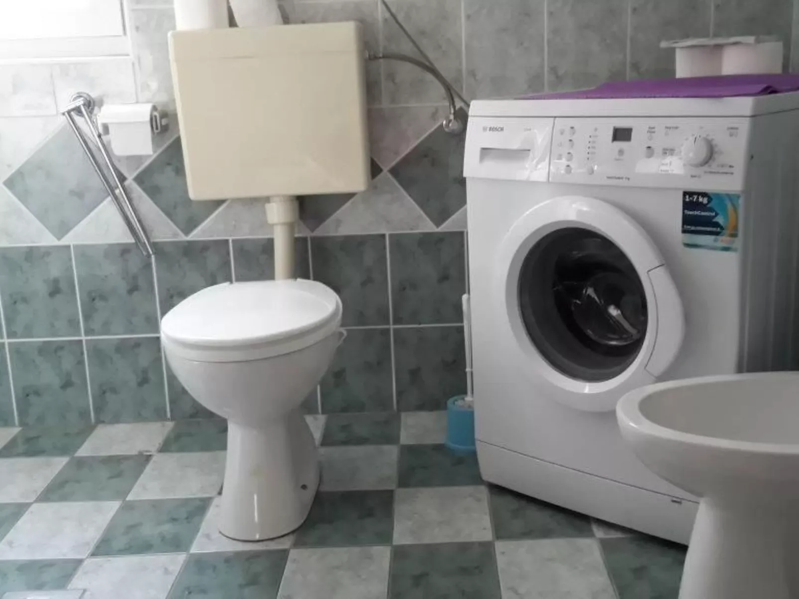 Für fünf Personen mit Balkon-Binnen