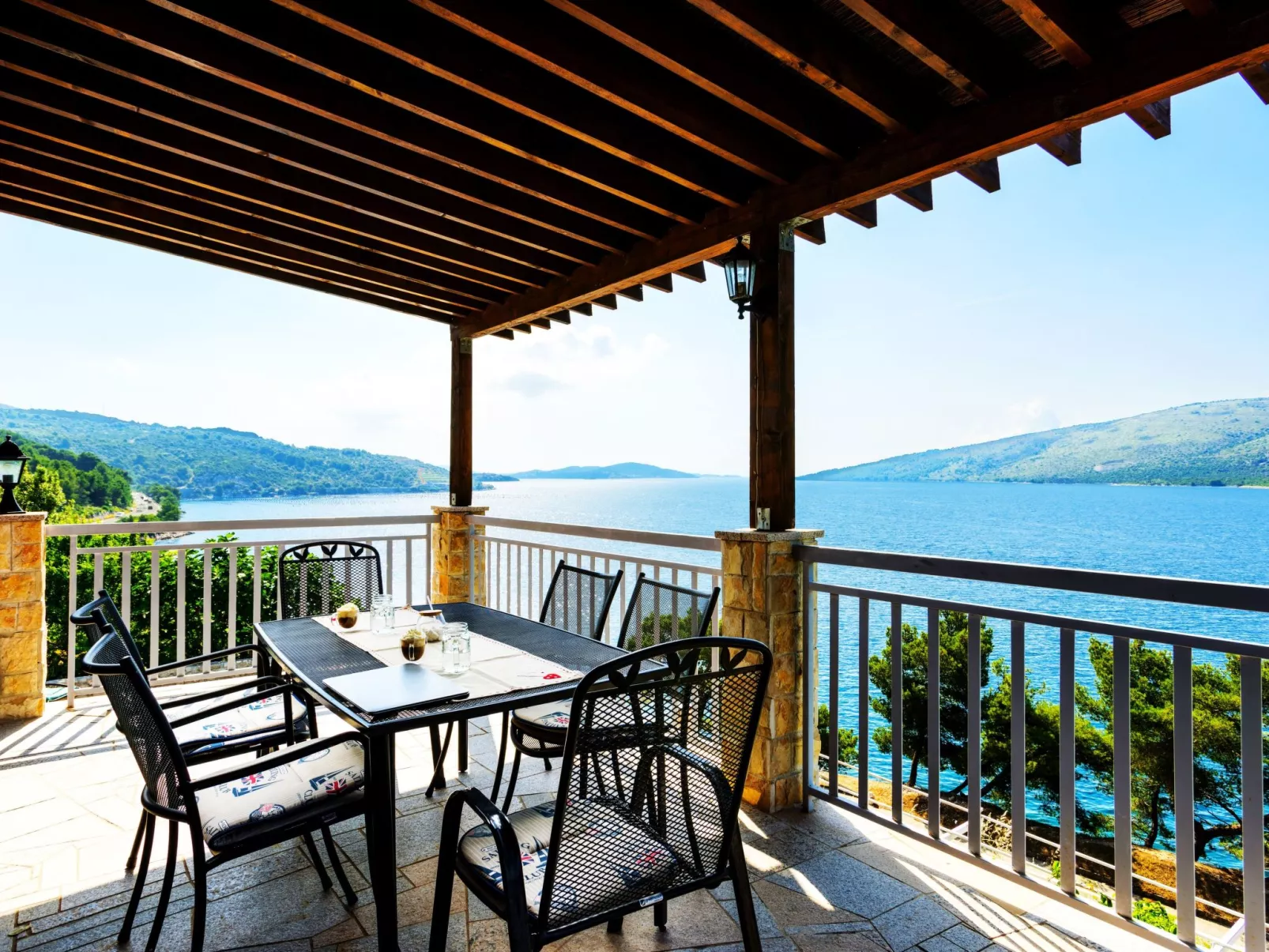 Seaside Villa Lara mit beheiztem Swimmingpool-Buiten