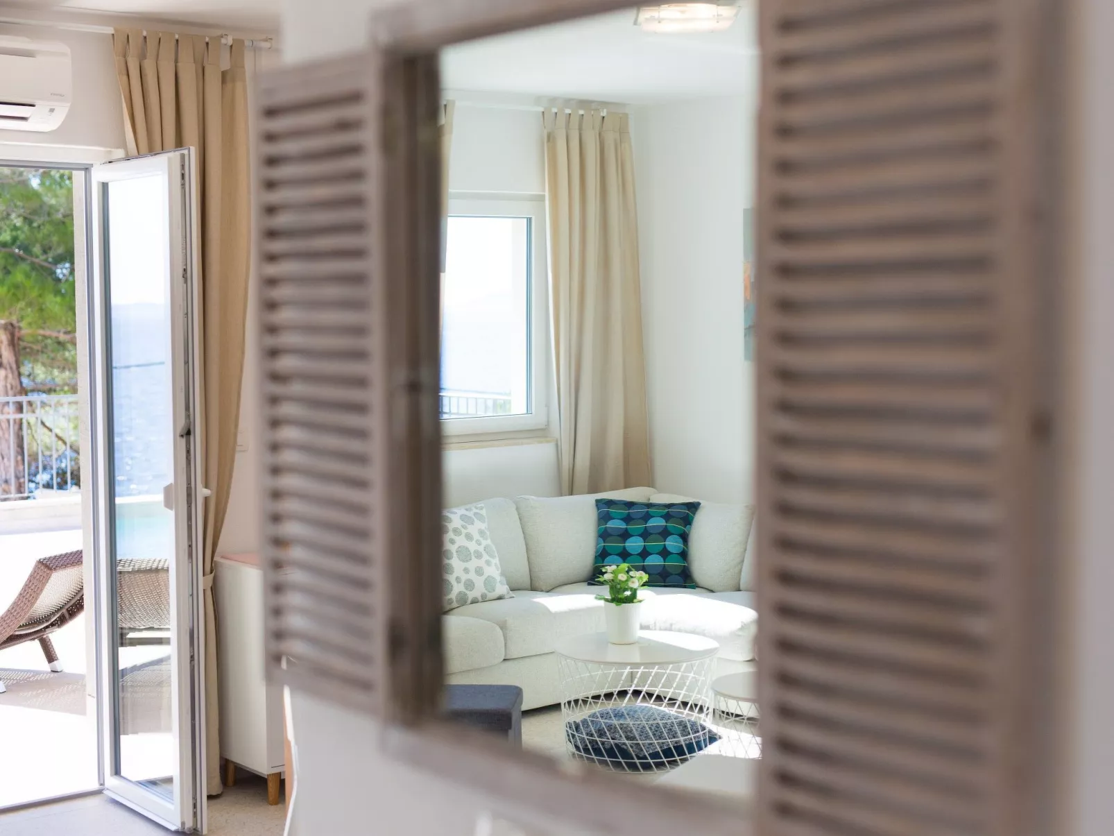 Geräumige, luxuriöse 5*-Ferienvilla mit Meerblick, eigenem Pool und großer Terr-Binnen