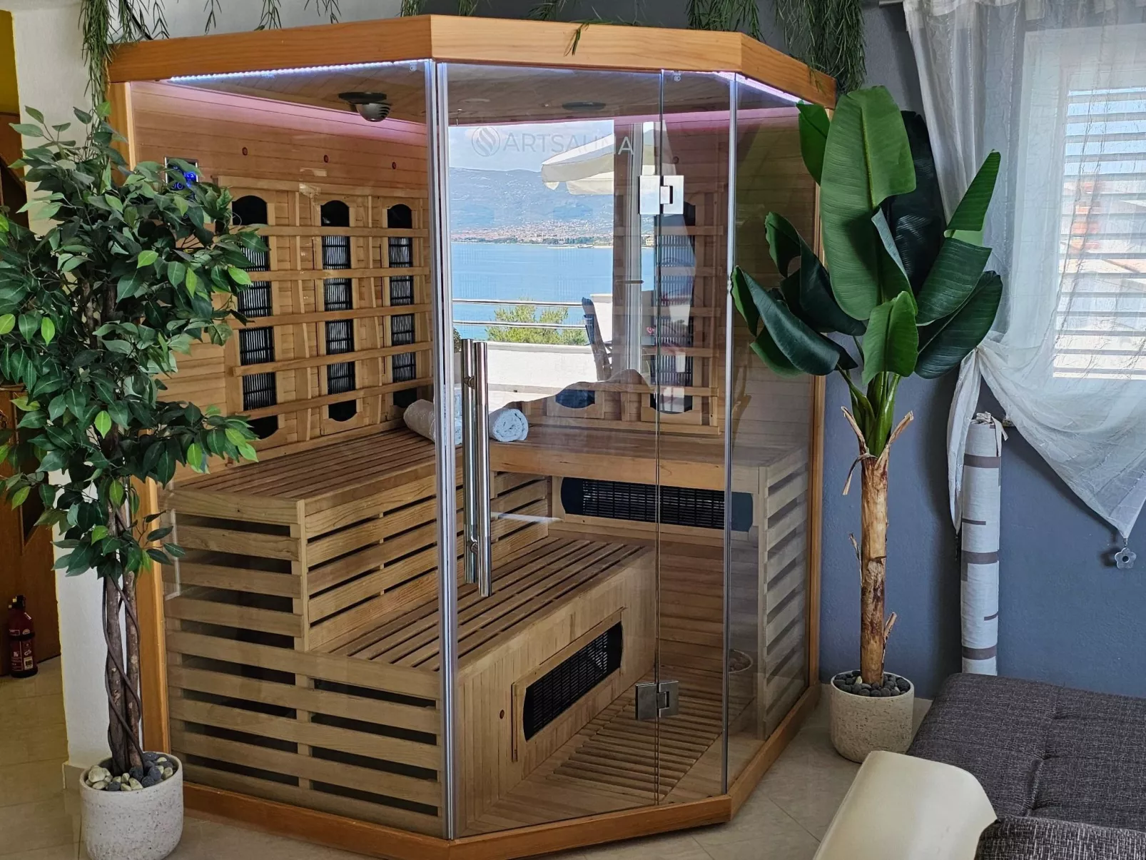 "MaLea" mit Blick auf das Wasser-Image-tags.info