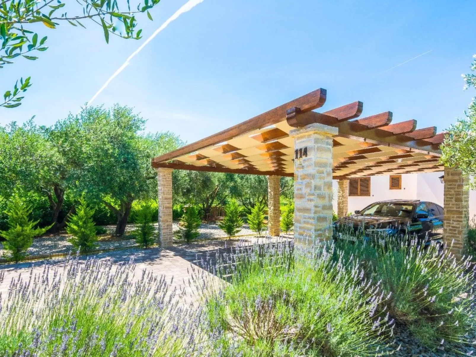 Villa Mia mit beheiztem Pool -von TA Leut Agency-Buiten