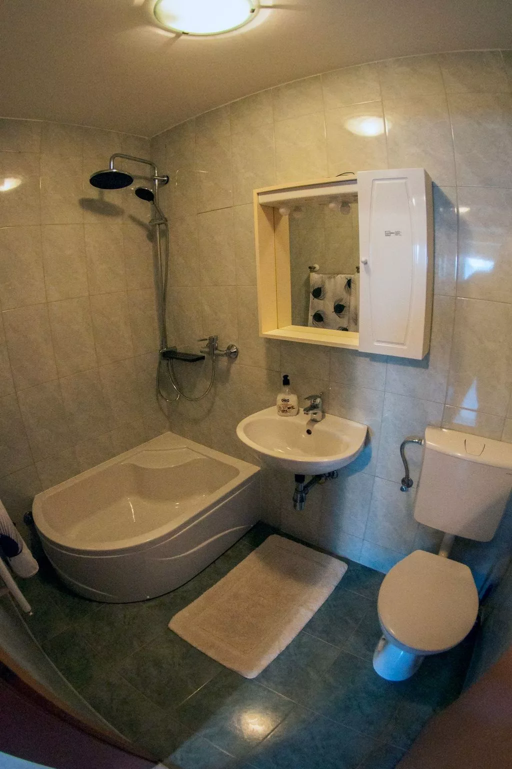 Erdgeschosswohnung für 7 Personen-Image-tags.info