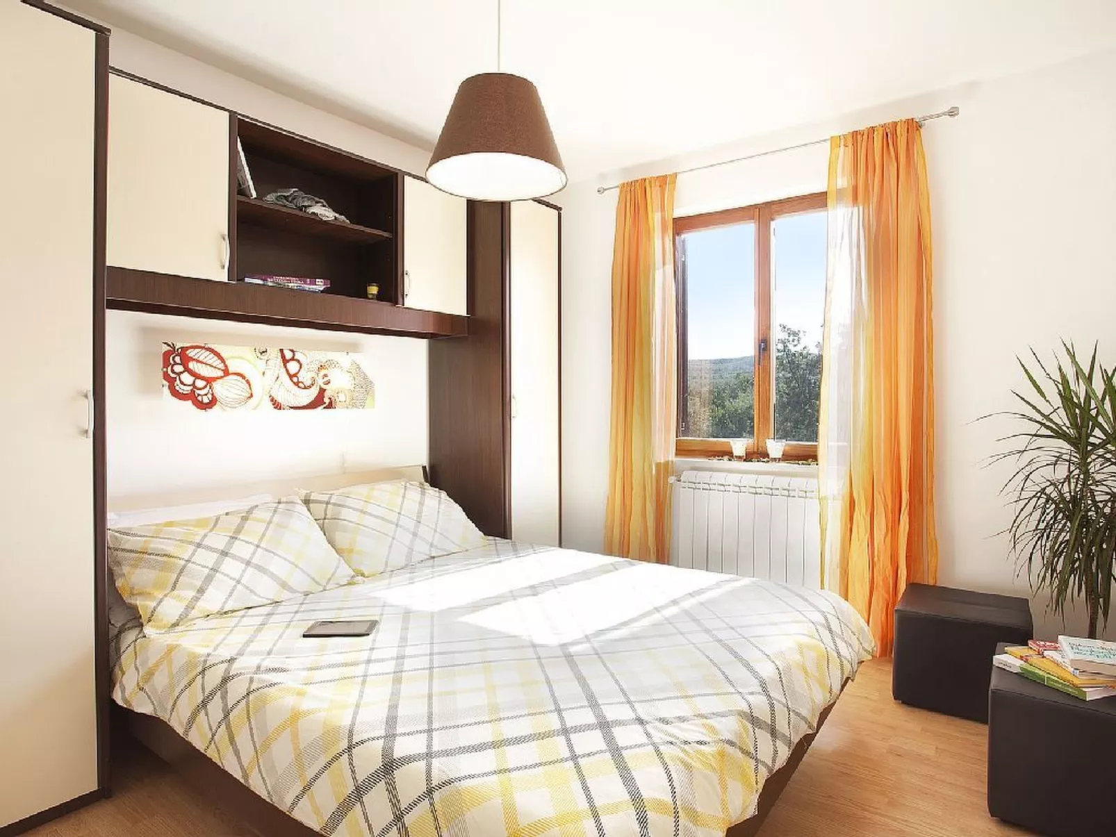 Vollständig freistehendes Haus mit schönem Garten-Binnen