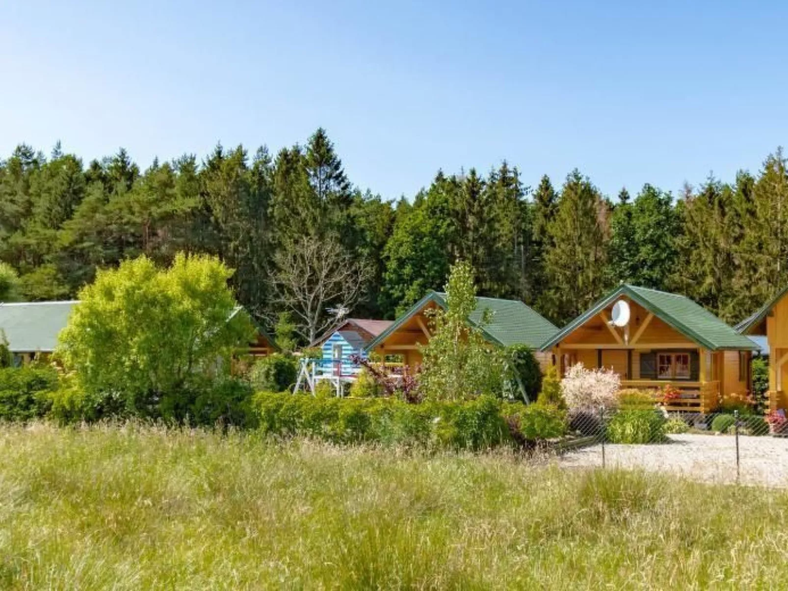 Haus in Gmina Postomino mit Garten und Terrasse-Binnen