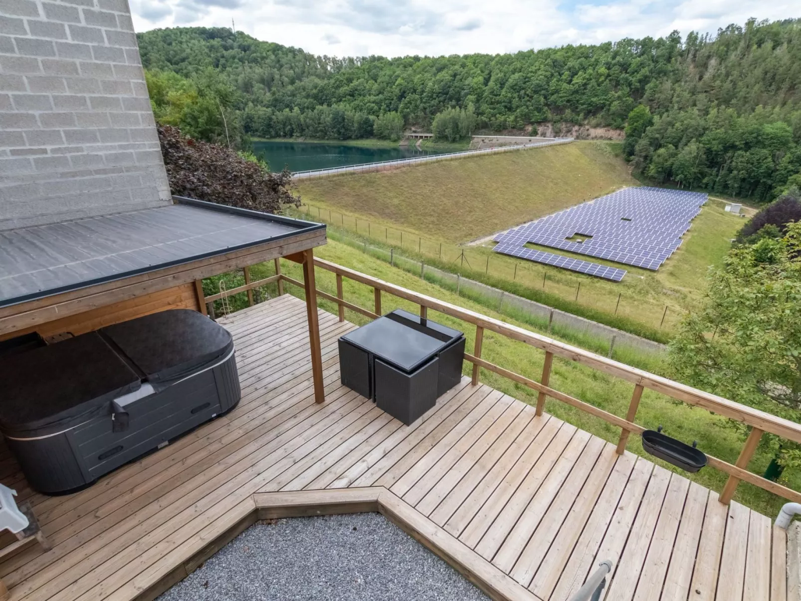 Duplex Ferme Simon 4p mit Jacuzzi und Sauna-Buiten