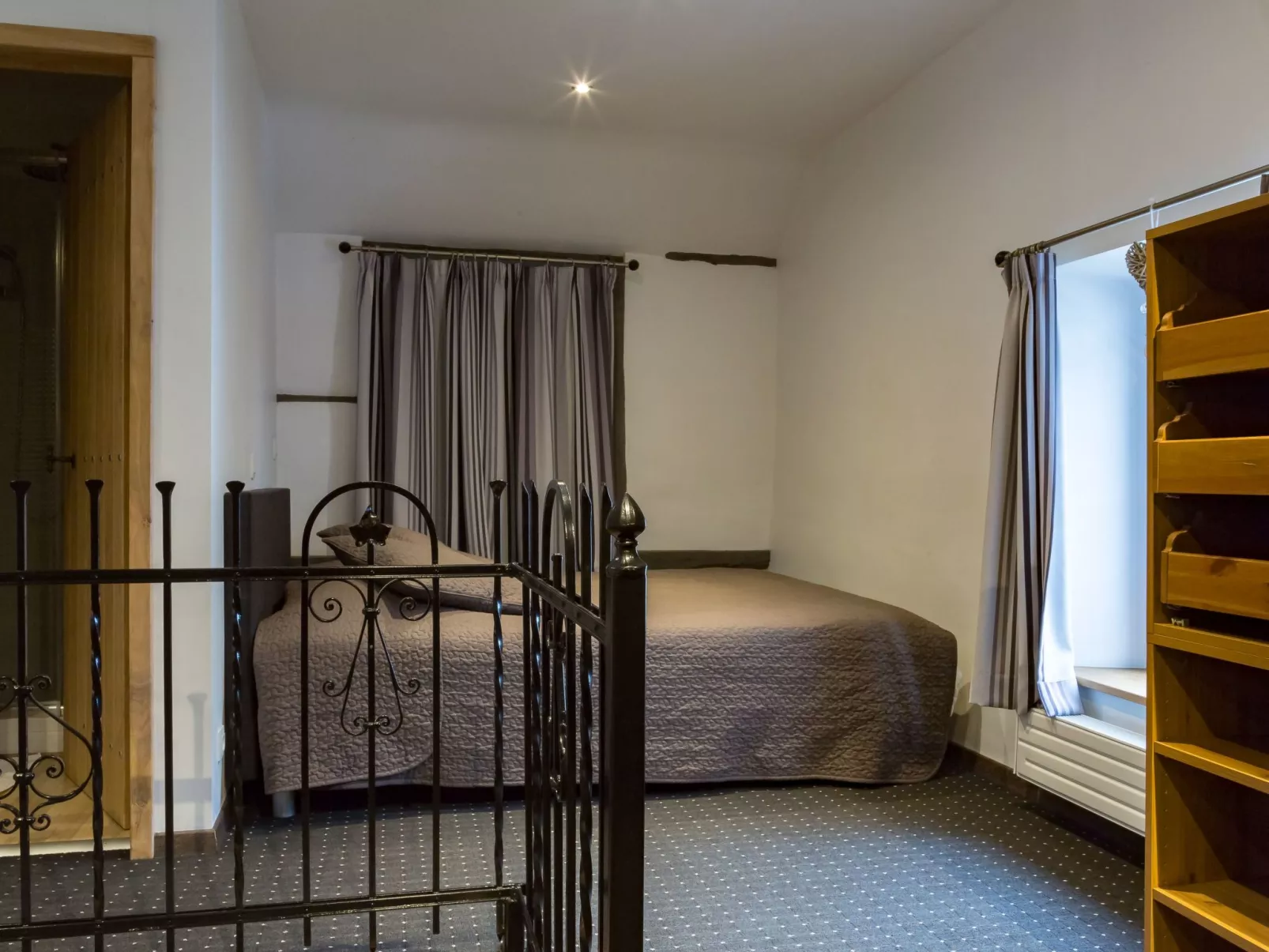 Villa Grand Coo Piscine et Jacuzzi-Binnen