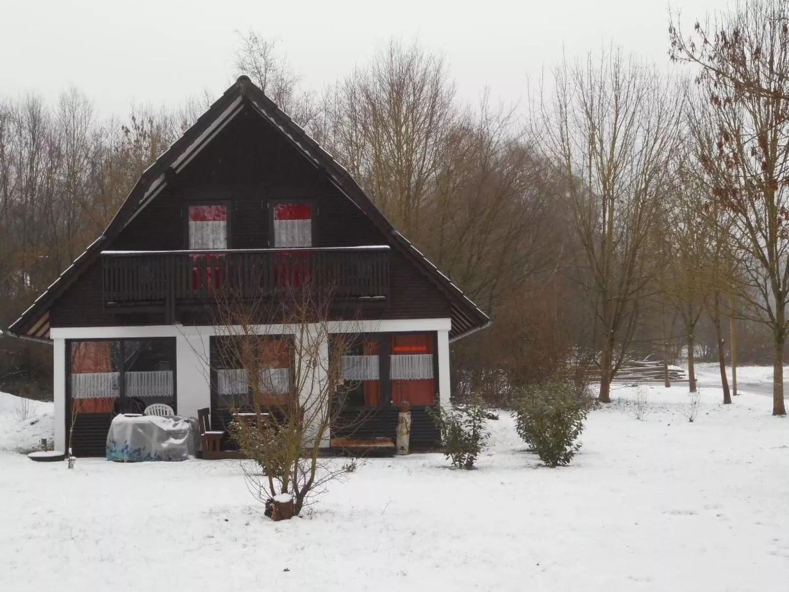 Gemütliches Haus im Feriendorf Silbersee-Buiten